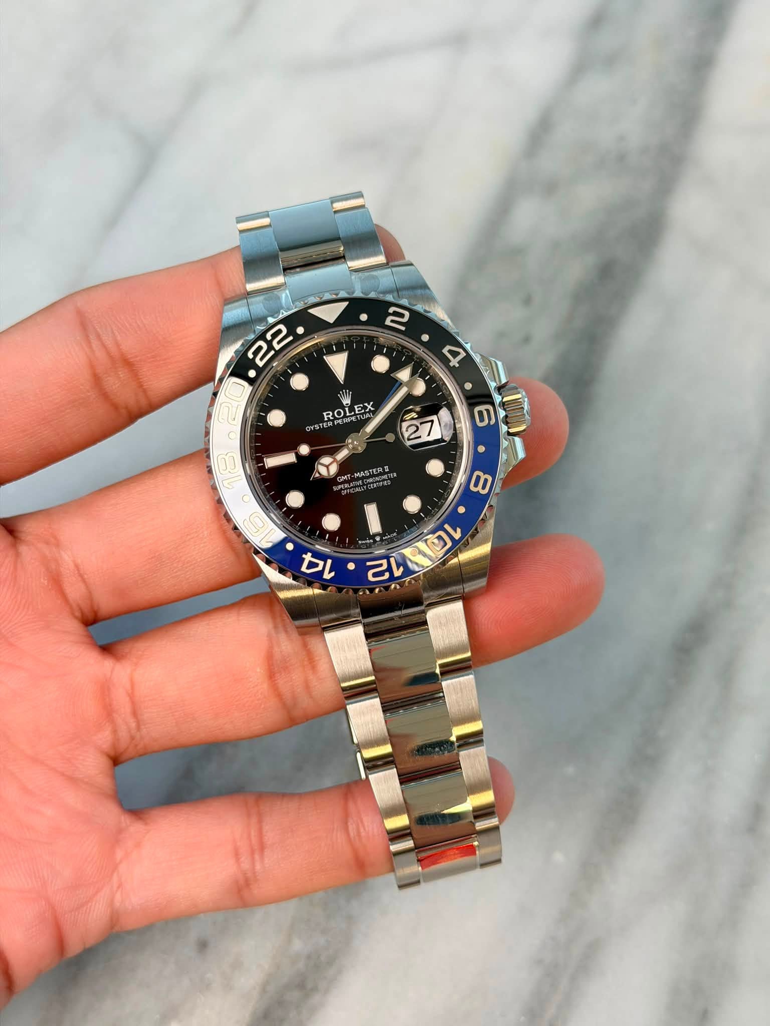 May be an image of wrist watch and text that says ' DU 2 ROLEX EX 18 0 - 경 6 オ・ MASTE MASTERE '