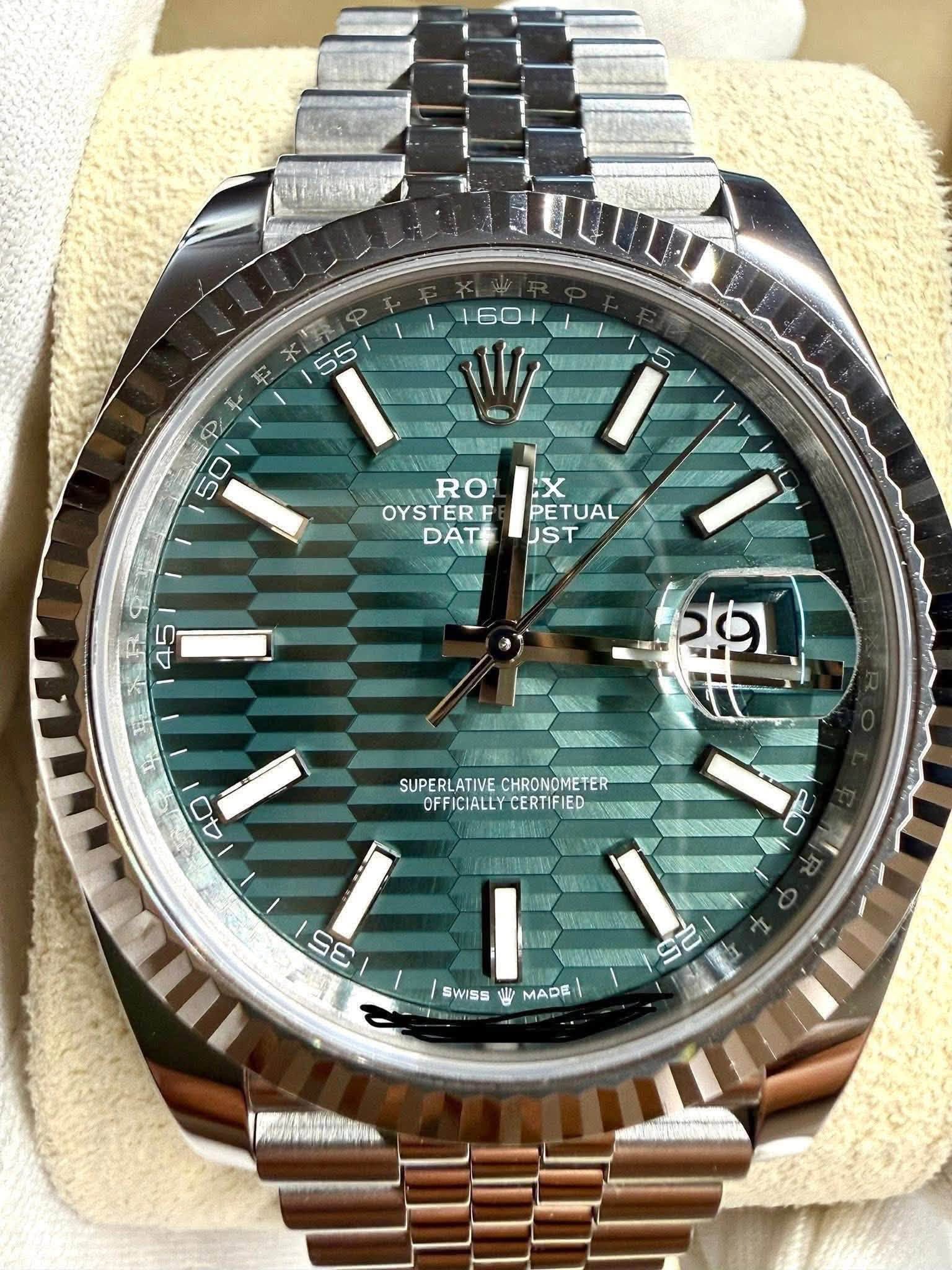 May be an image of wrist watch and text that says '160| 大 ው 55 후 + 平 ዋ 50 မနမြိြေ DATSHUST DATS MRO RO X OYSTERF OYSTERPPETUAL PETUAL PE JST 5- ท 451 4 모 京 40 ২তয…