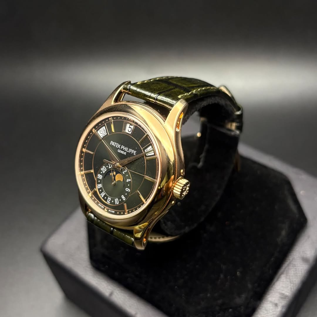 May be an image of wrist watch and text that says 'ዱ 5 PATEK RENEVE KPHIL PHILIPPE IPPE FENEVE PATEKPHILIPPE عانام ย 2 - P ح . I A M တ + D ዓ'