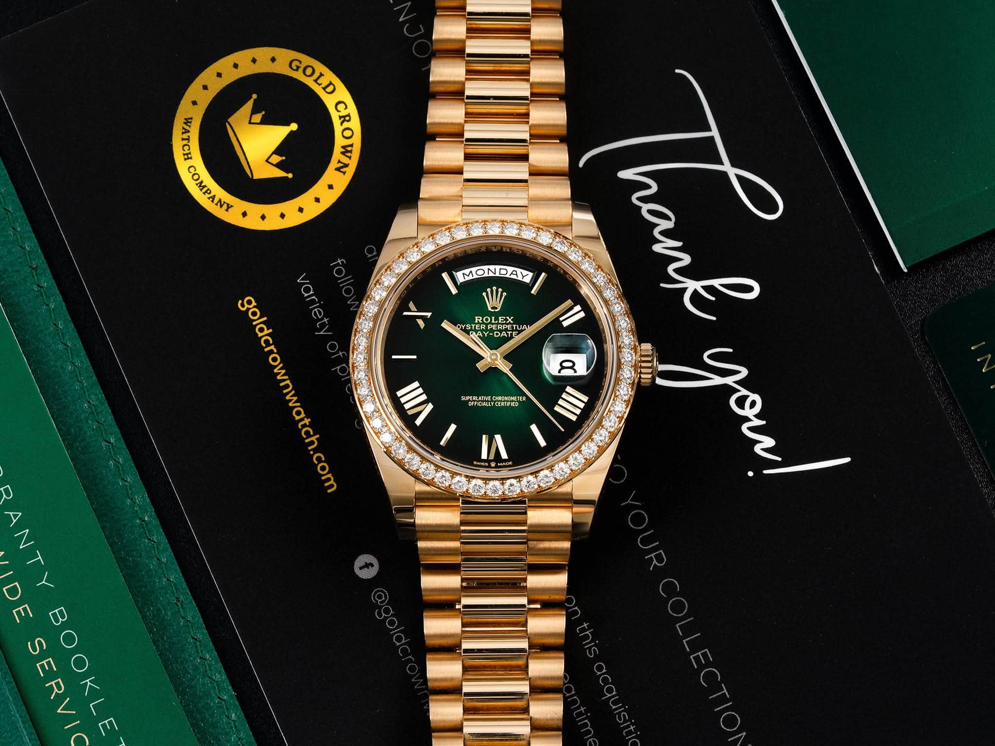 May be an image of wrist watch and text that says 'GOLD GOLD maTCИ T CROWN 3 WN CRO COMPANY ROLEX X SEKATECENPCO MONDAY II hank 2 Л Aom I goldcrownwatch.com goldcr VIII com VI…