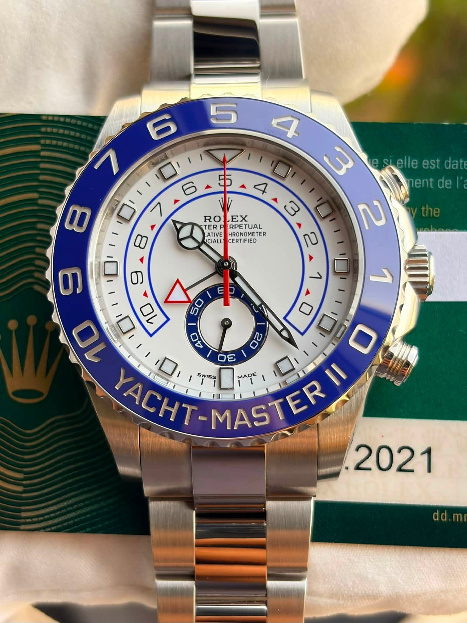 May be an image of wrist watch and text that says ' 口 7 8 3 sielleestdat elle est dat nent nentde| de נח RO EX RPETUAL HRONOMET OMETER ICIALL CERTIFIED CERTIFIED 4 3 2 ים 9 E ים…