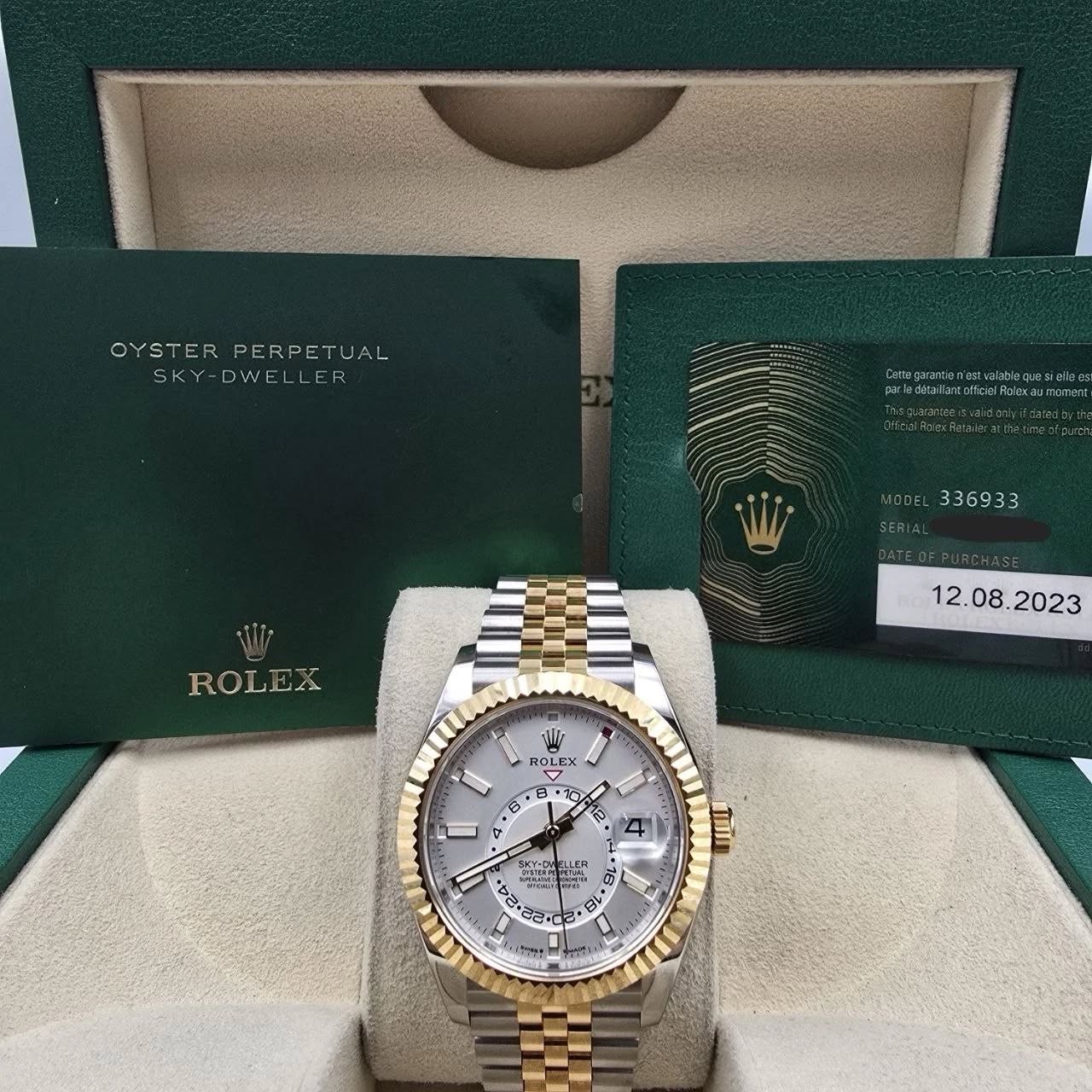 May be an image of wrist watch and text that says 'OYSTERPERPETUAL OYSTER PERPETUAL SKY-DWELLER R SK Y-DWE asrkibw.ailre.stho/Ralsaurament 336933 ROLEX WW ROLEX I n פי م 4 מטורז…