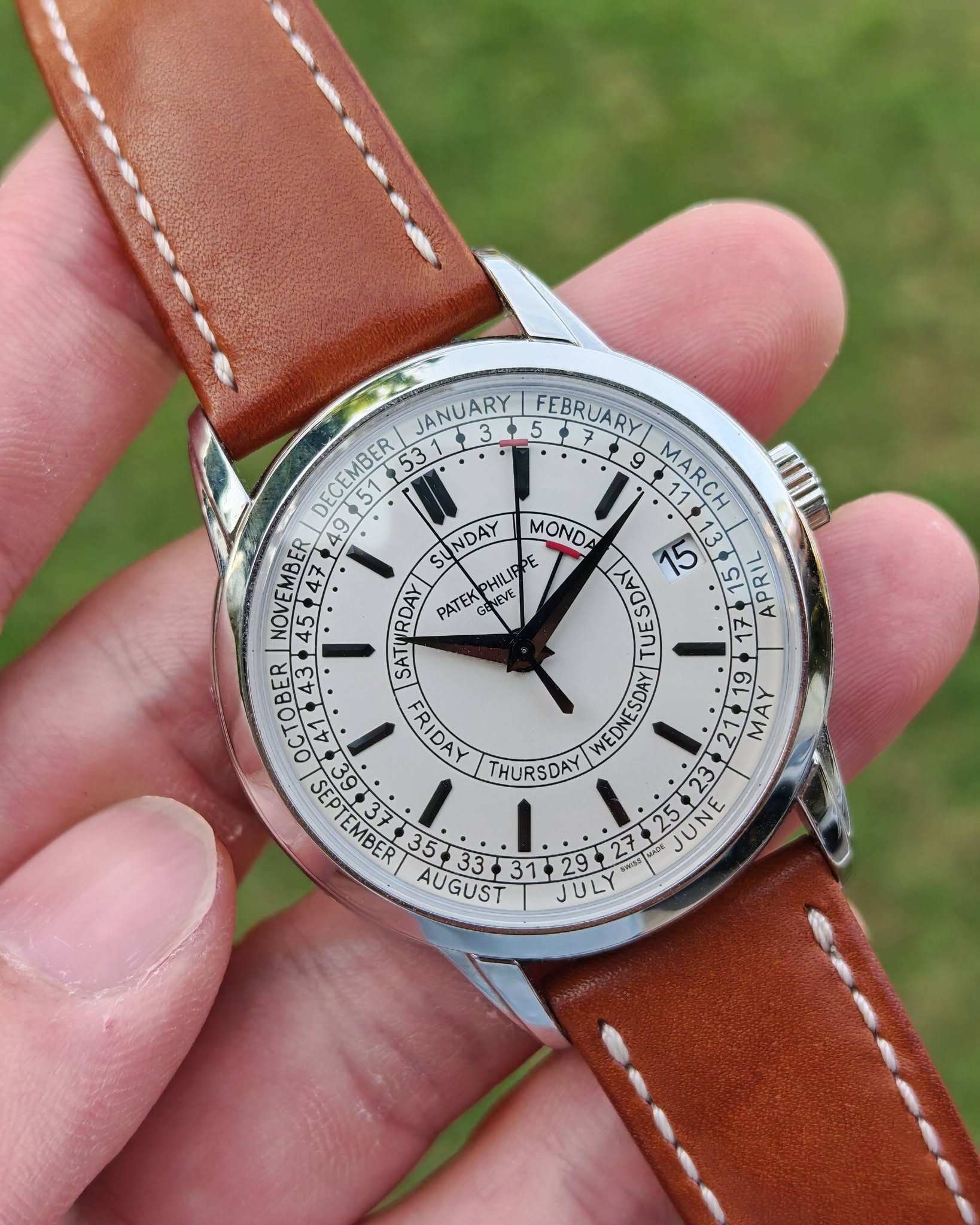 May be an image of wrist watch and text that says 'JANUARY 3 DECEMBER 753 53 5 FEBRUARY 7 51 MARCH MONDA 13 NOVEMBER 4 9 NDAY 504+ 45 4 PATEKPHILIR E PHILIP 玻接 S 1L שלעור PATE…