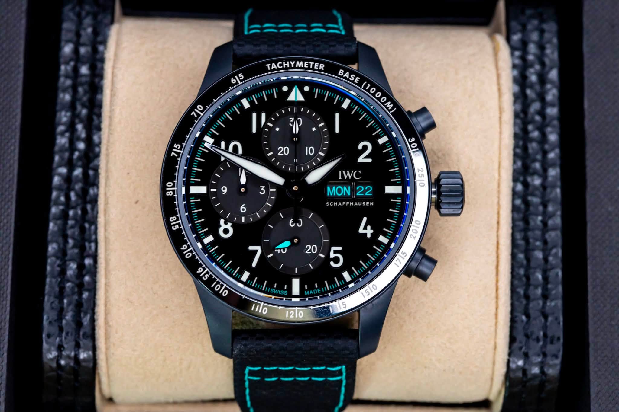 May be an image of wrist watch and text that says '6|5 70 TACHYMETER BASE (1000M BASE(1000M) M 1P • 3 o 2 IWC MON 22 SCHAFFHAUSEN USEN 518 6 8 E tu 301 2510 መ 1100 SL ث SI 7 이6…