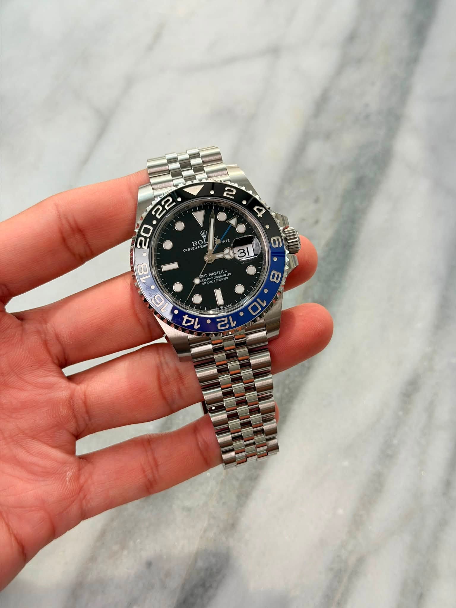 May be an image of wrist watch and text that says 'ana A 2 4 ROL ወ ٥ • 12'