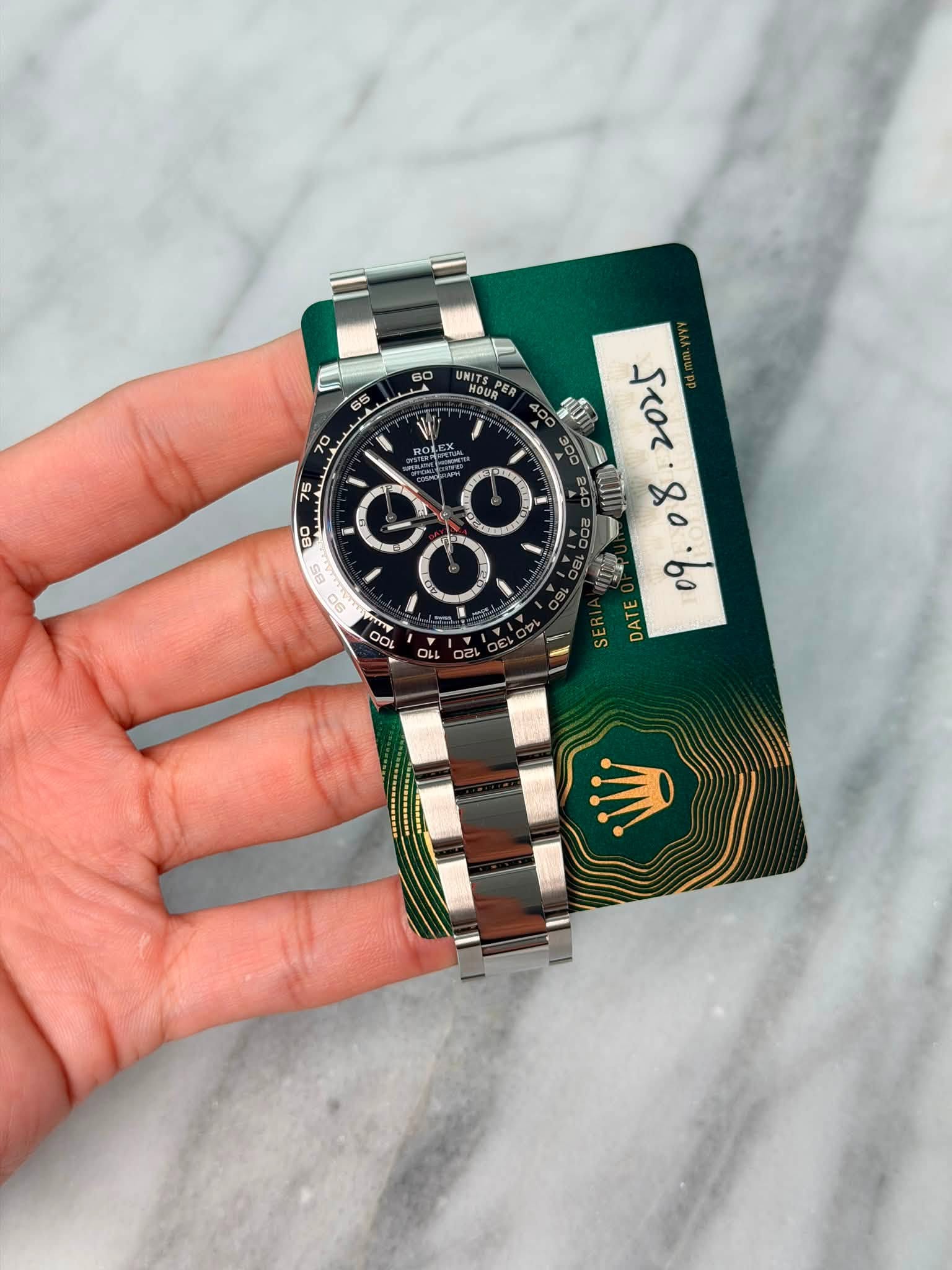 May be an image of wrist watch and text that says '60 65 UNITSPER o PER 70 75 00 SE 00 D: ي ል លា ひてべ 80 60 DAEE سدع 1OL OLL'