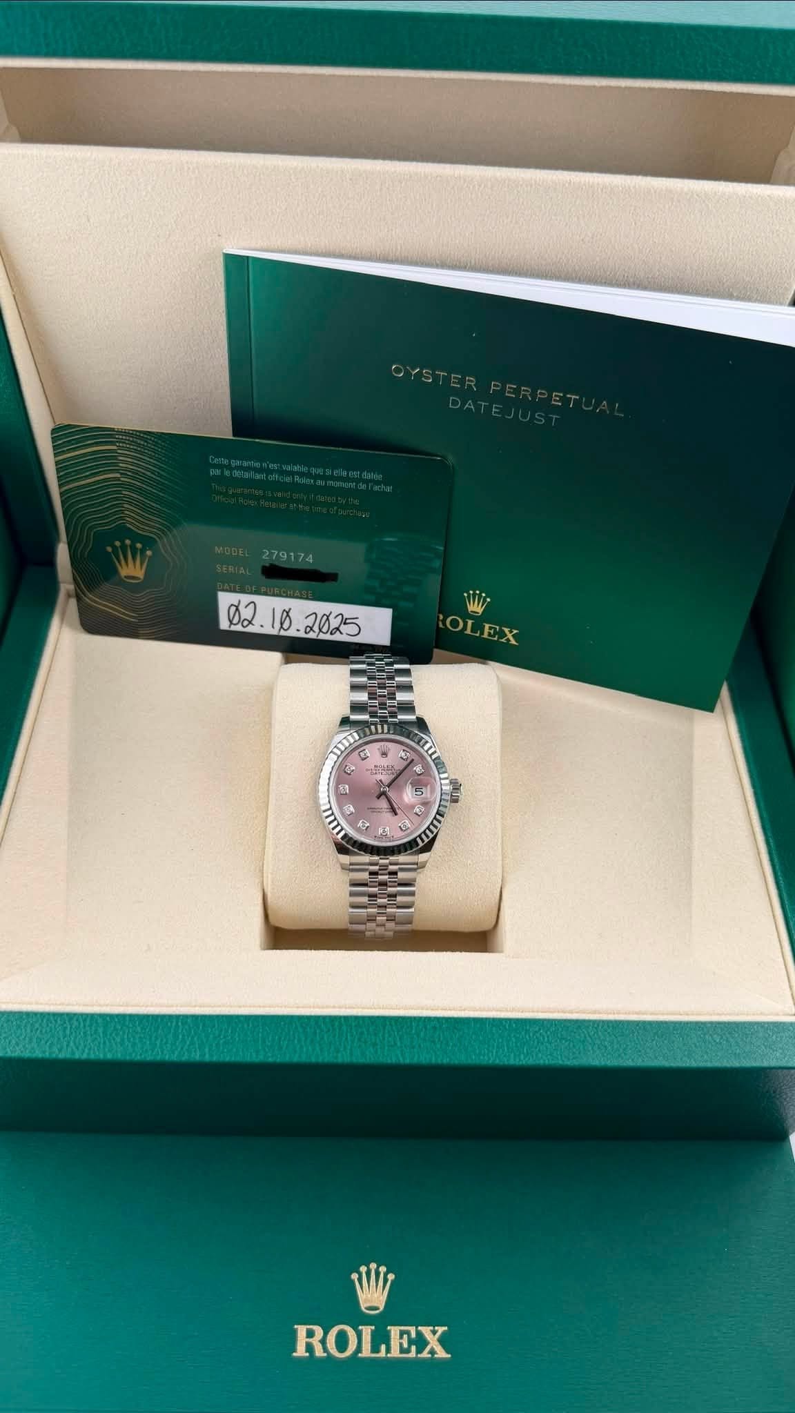May be an image of wrist watch and text that says '279174 ศ ช2 WW OLEX OI EX מדב B 2e ي S មររ / ပင S 3 - リ日 ES - 一— - ROLEX'