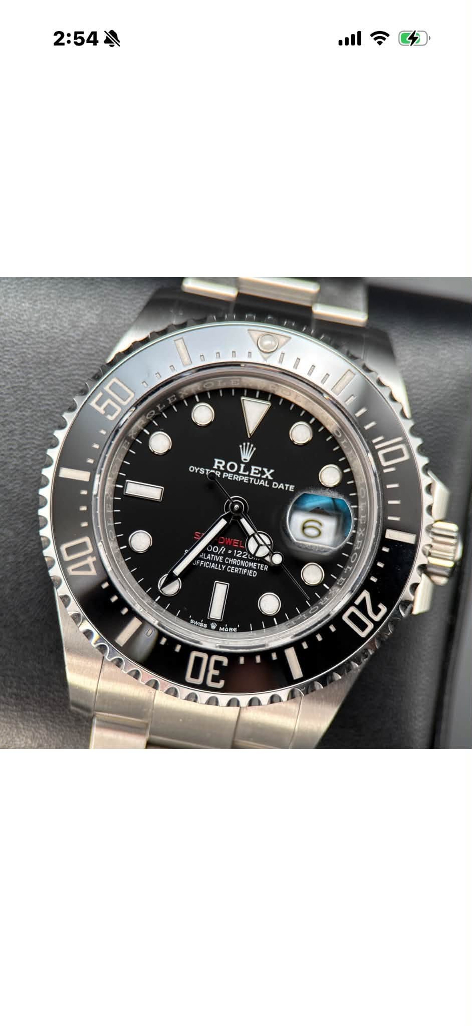 May be an image of wrist watch and text that says '2:54 ..ll 50 I Oieeil, 10 OYS YST-R ROLEX RO PERE EX PERPE OYTROLEX ET ETUA TUAL UAL DATE 6 40 M 220M KALLY ALLYCERTIFIED…