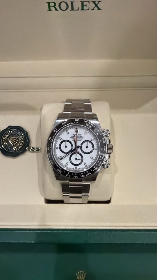 May be an image of wrist watch and text that says 'ROLEX 60 65 0 UNIT หอมด NOせE UNITSPER ER 40 300 ব 240 20 ማ 5 100 பிர் 0 0 O Le'