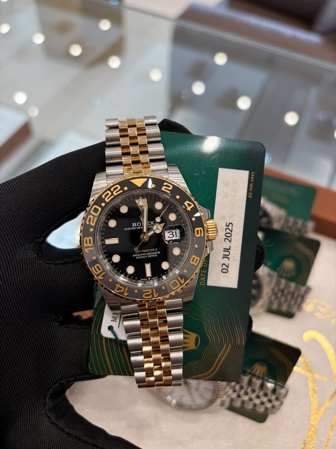 May be an image of wrist watch and text that says '2 P 20.22 RO 22 20 18 XROLEX KROT の MI 2025 JUL 02 16 庫 4 8 ل'