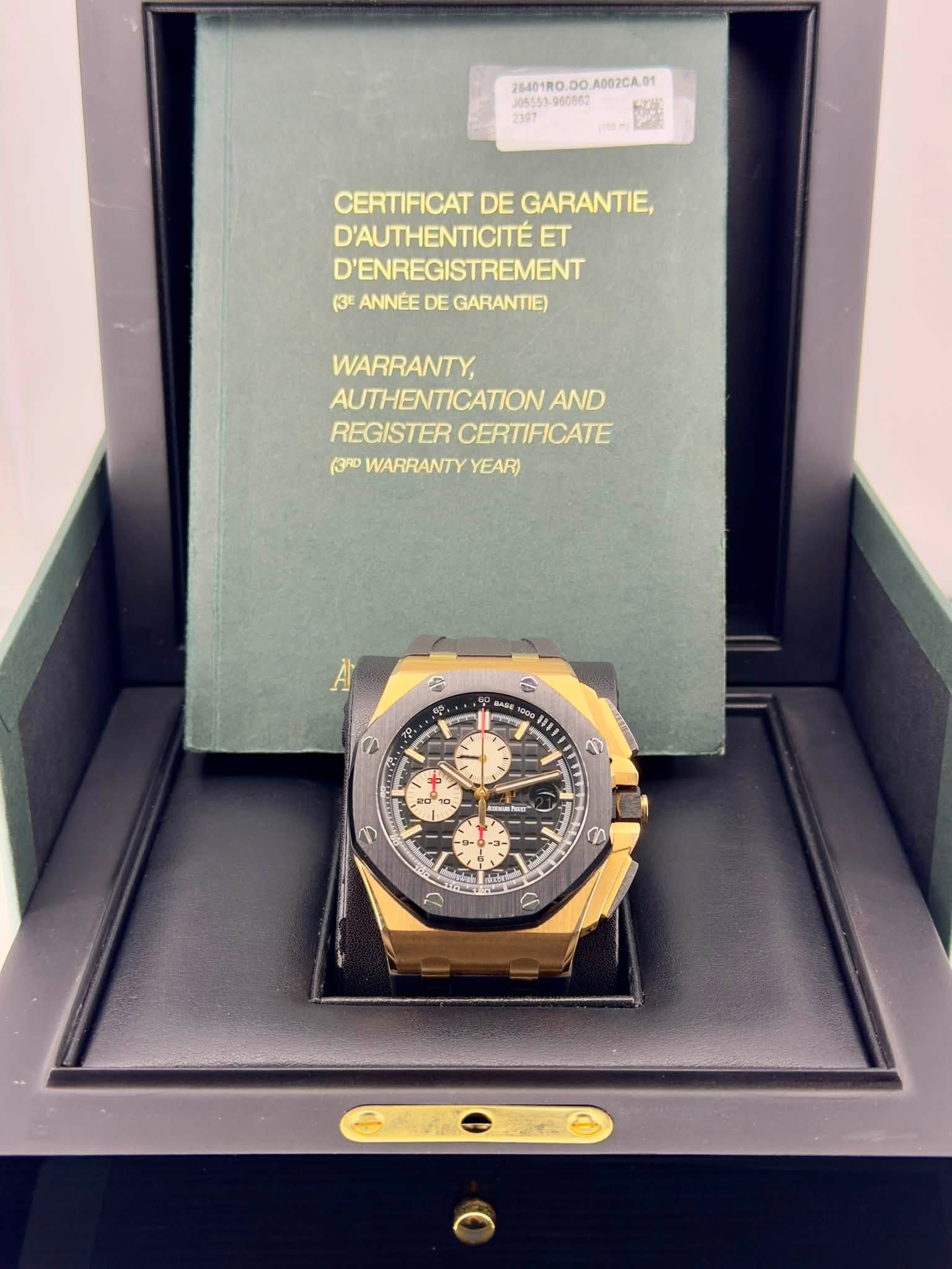 May be an image of digital watch and text that says '26401RO 00 A002CA. CERTIFICAT DE GARANTIE, D'AUTHENTICITÉ ET D'ENREGISTREMENT (3 ANNEE DE GARANTIE) WARRANTY,…