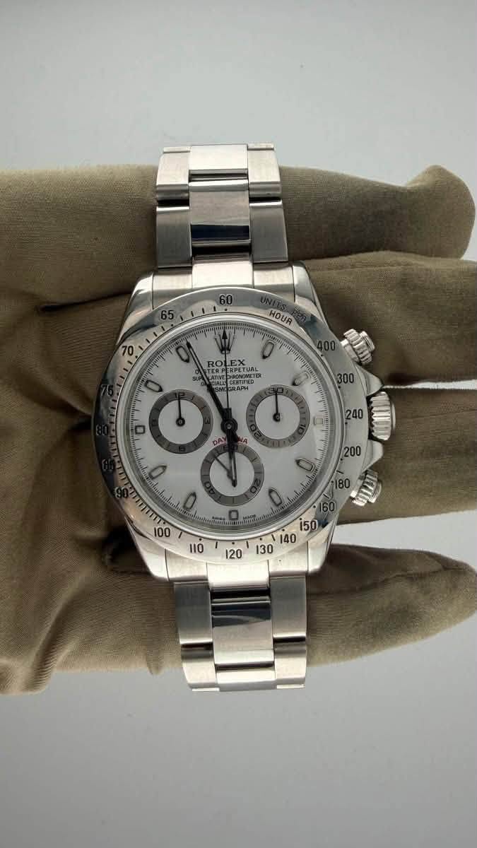 May be an image of wrist watch and text that says 'HOUR 10 LEX. ERETUAL E ា RO STERP LAv DRONOMETER PENOMETER RPETUAL C 300 መግንምት o10 CRAPH RAPH 200 00 UO DLodah 180 வழுறர் i50 '