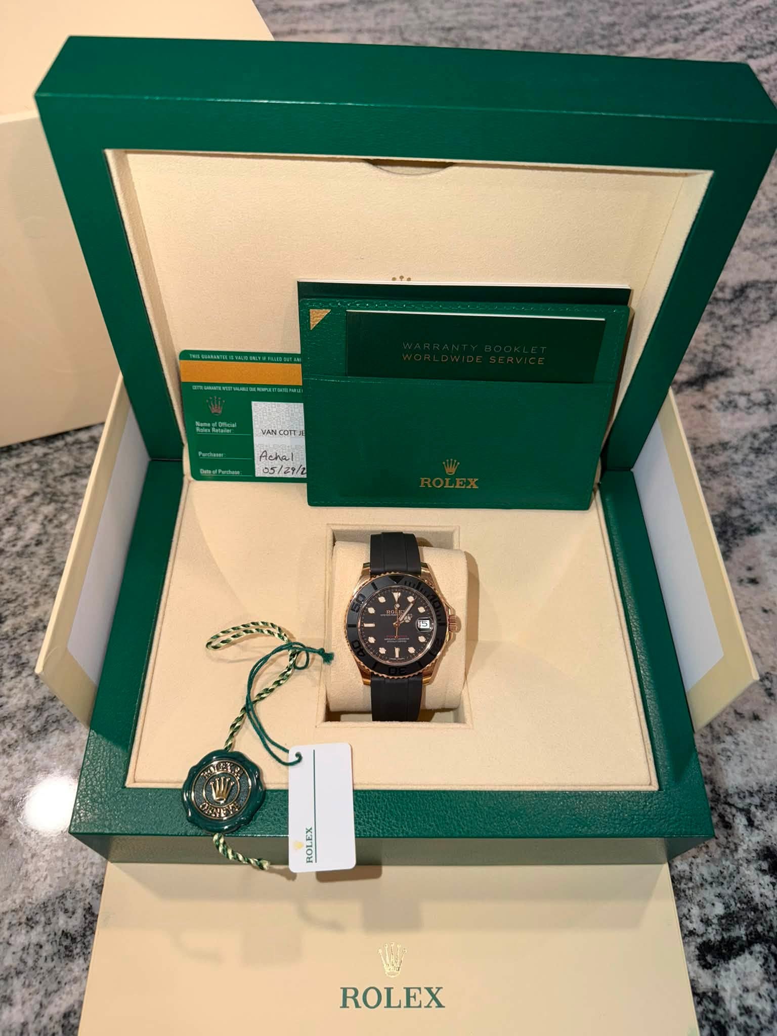 May be an image of wrist watch and text that says 'VAN WANCOFT COFT Achal 05/21/2 ROLEX'