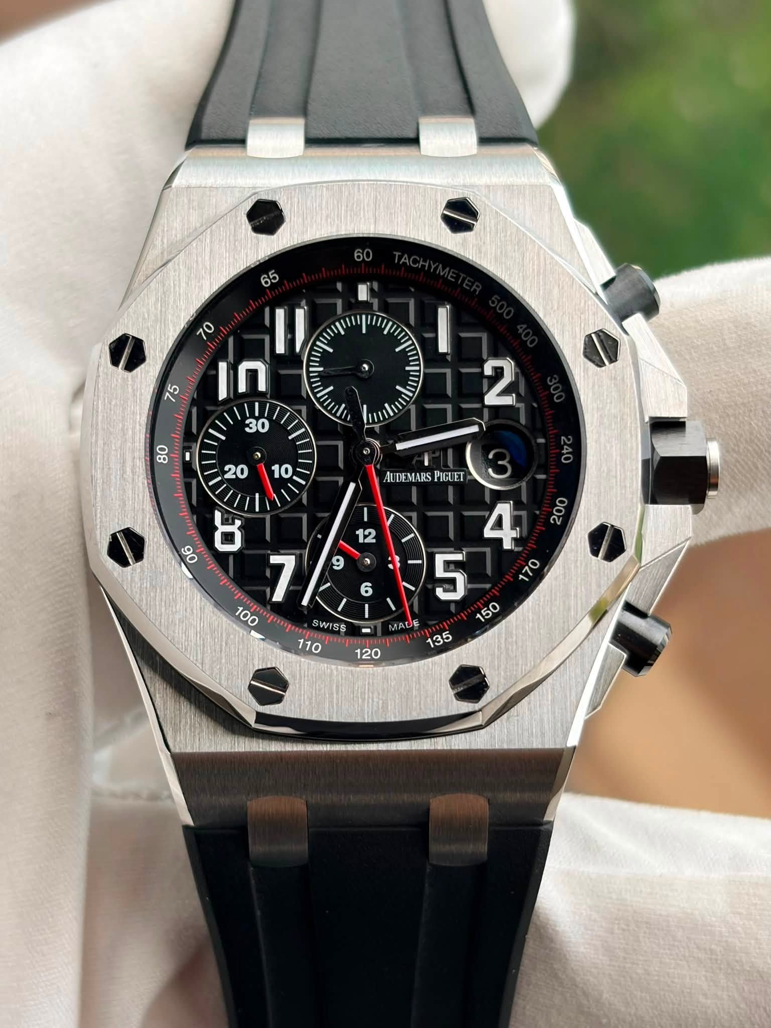 May be an image of wrist watch and text that says '65 70 II חו ರ 7k 9 100 SWISS 110 ALDEMARSPIGLET ALDEMARPICLET PIGUET ١ I MADE 150 135 I 120'