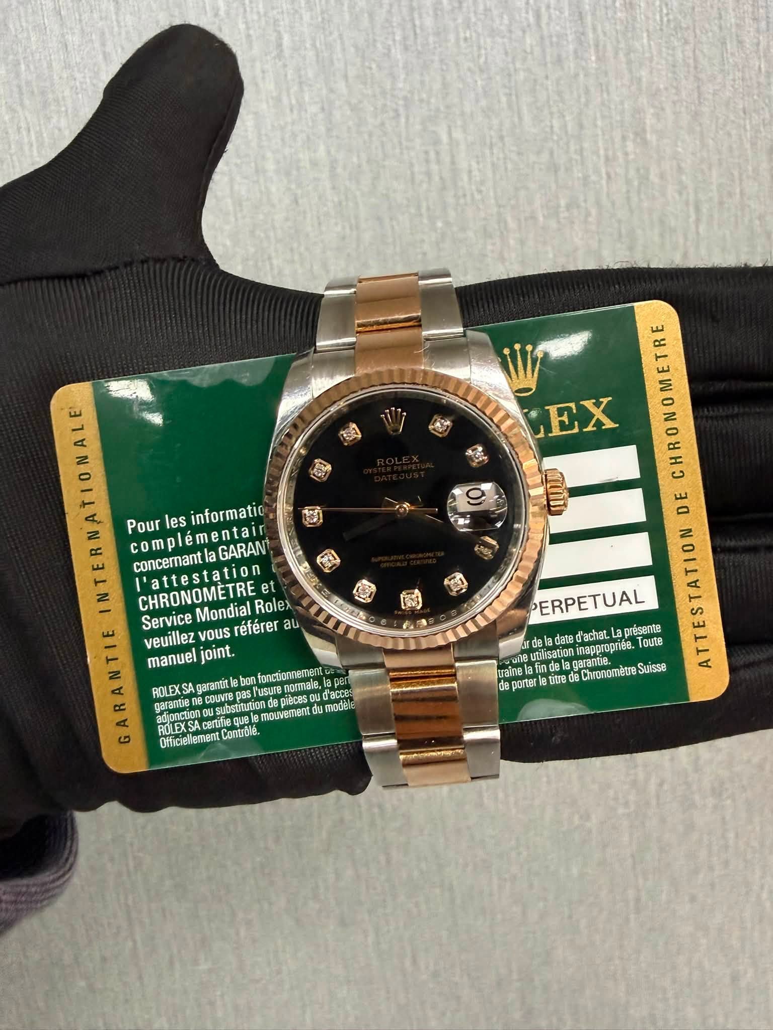 May be an image of wrist watch and text that says 'NTERNATIONALE Pour complémentain les informatio GARAN concernant l'attestation concernantlaGARAN estation CHRONOMETRE l'attest et…