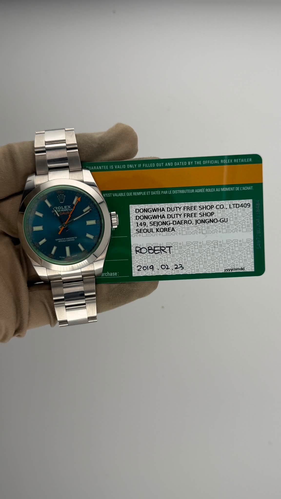 May be an image of wrist watch and text that says '= DONGWIHADUTYFREESHOP DONGWHA DUTY FREE SHOP DONGWHA DUTY FREE SHOP LTD409 149.S SEJONG-DAERO, JONGNO-GU SEJONG-DAERO.JONGNO-GU…