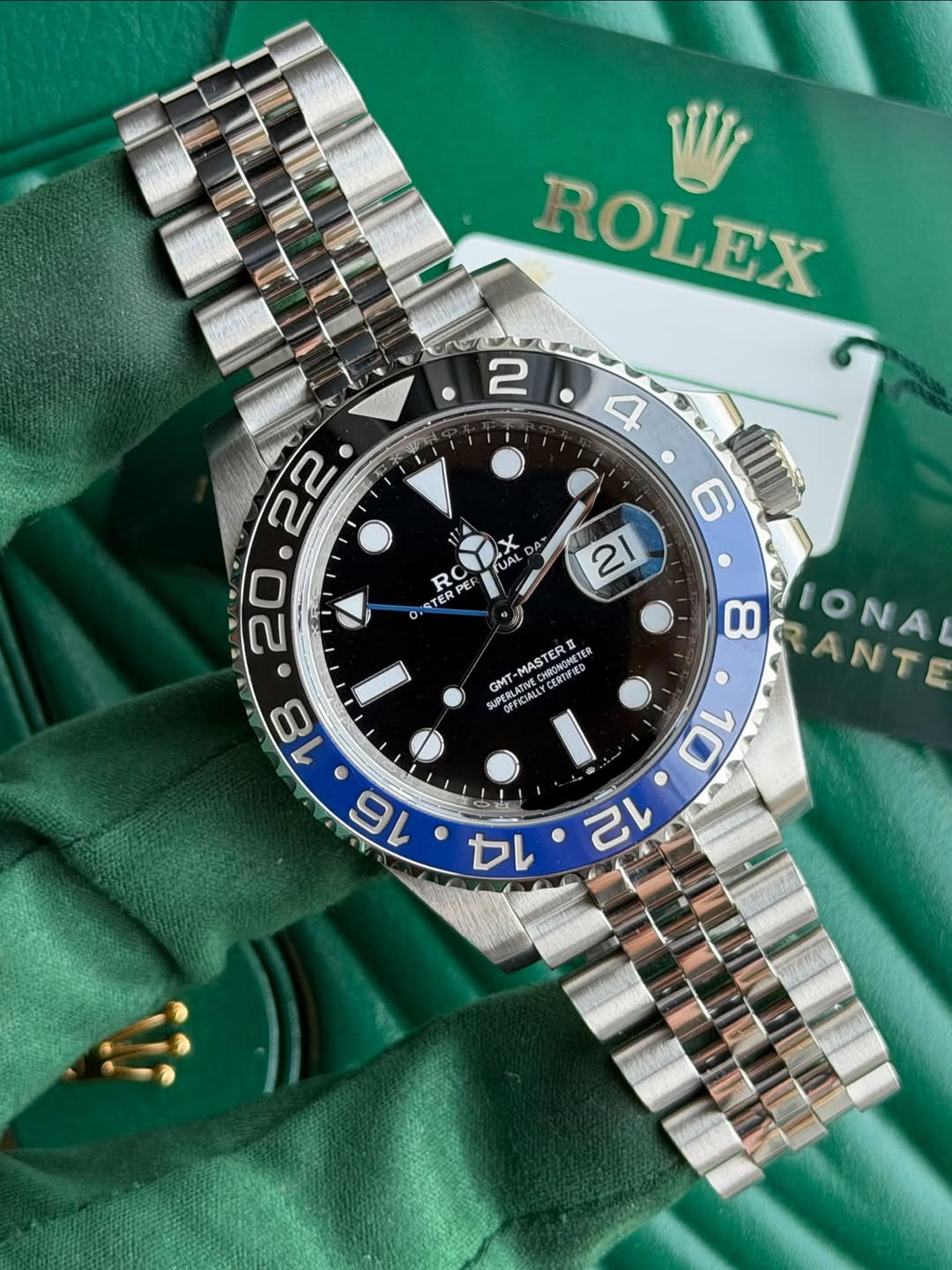 May be an image of wrist watch and text that says 'ROLEX 2 ¥ ស្ 4 • 6 UAL 人 DA DA A O% STER RO PER MASTERE CE克T特運色 PRDMNFEER ETE TER GMT CHRONGMETER នន SUPERLATIN AU GiE 8 ORANTE…