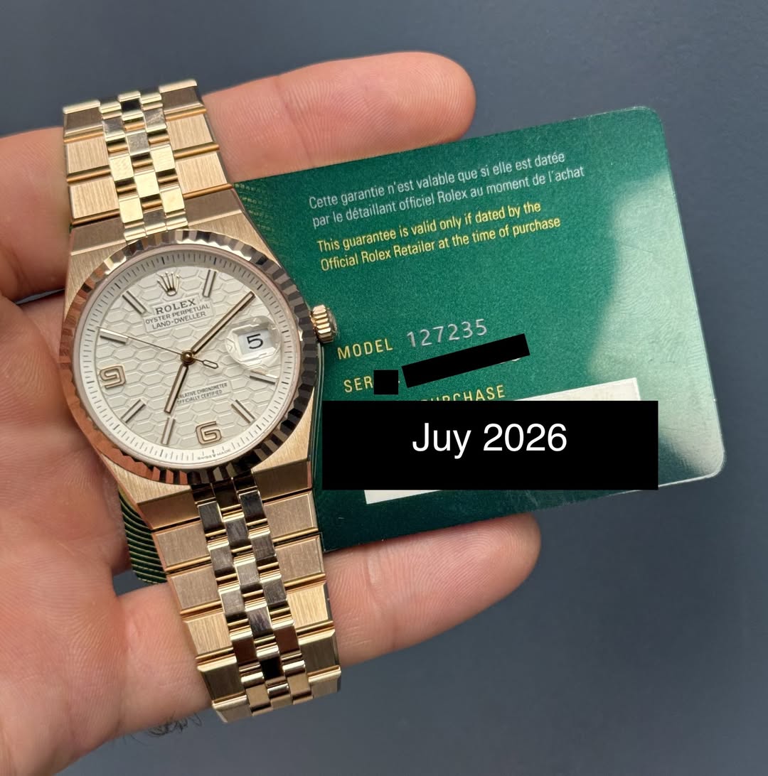 May be an image of wrist watch and text that says 'datée garantien gar garantie n'est valable que elle moment de 'achat Cette μ detaiilant officiel Rolex This guarantee valid only…