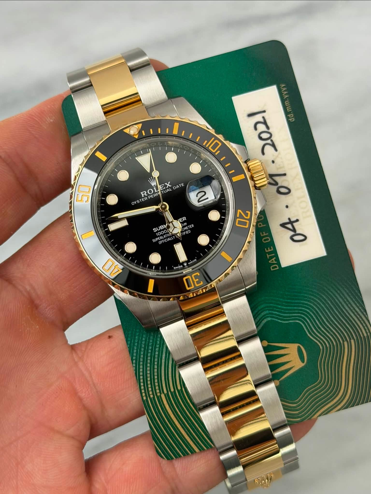May be an image of wrist watch and text that says 'VVYY וס0 ২ d.mm.yyy dd 2021 I מועהו! vi 0 50 ROLEX DATE DATE UEX TERPER ROL PERPET TUA 2 SUBY 20 40 I 3G'