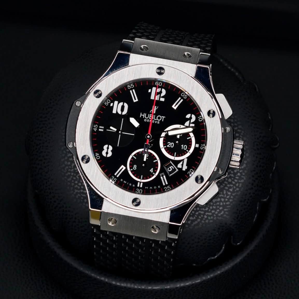 May be an image of wrist watch and text that says '60 55 U 50 I 05 HUBLOT HUEL 45 10 V 1 0V 20 10 لی / 8 4 5 0 II 30 25'