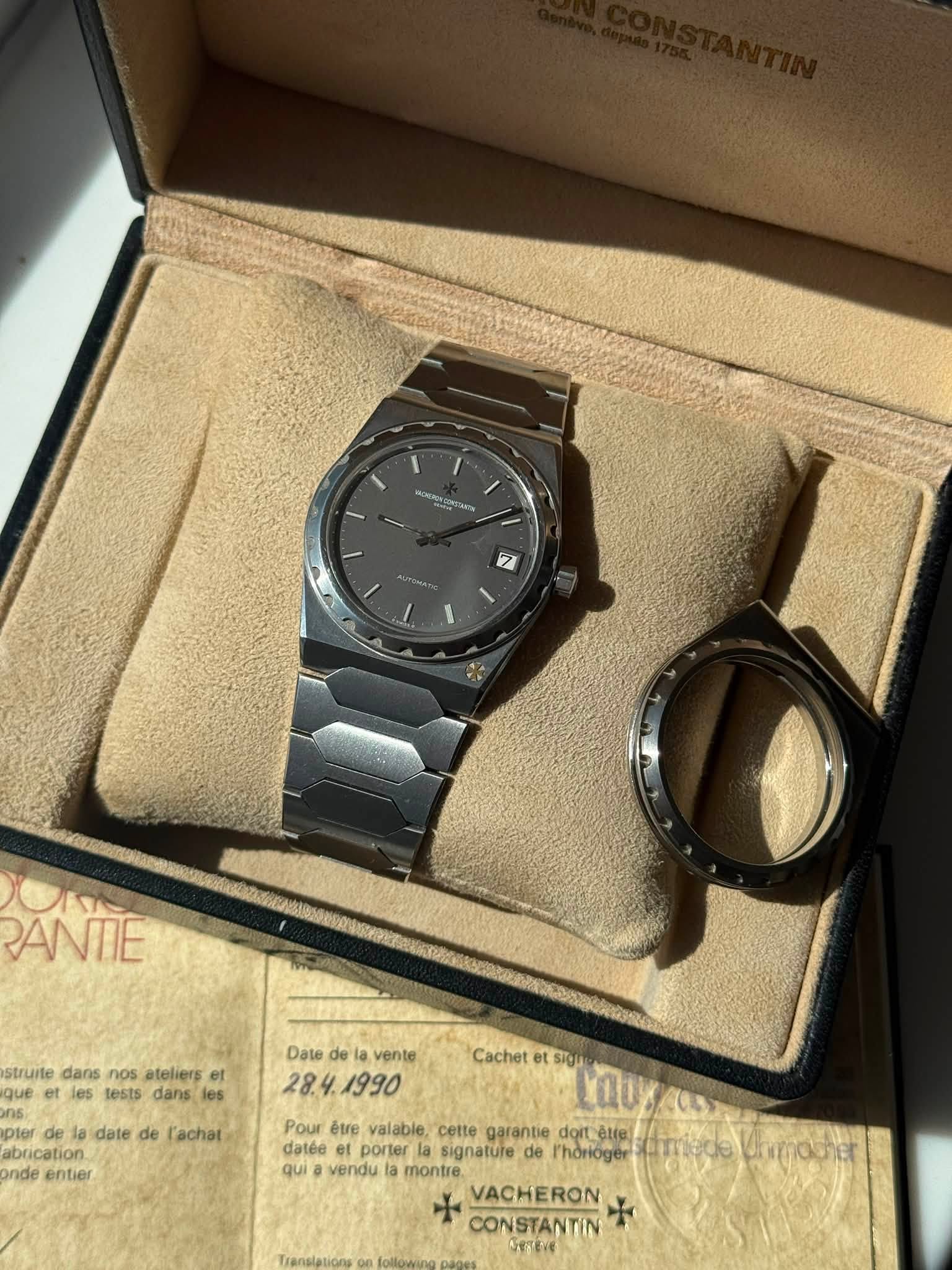 May be an image of wrist watch and text that says 'RANTE struite dans nos ateliers et que usstsansles et et les lests dans les 05% de la date de achat abrication. onde entier Date…