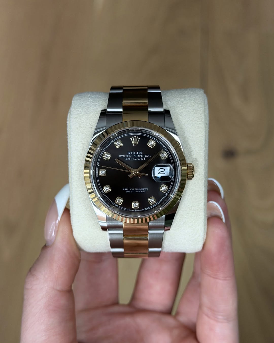 May be an image of wrist watch and text that says 'সয় ROLEX OYS JAL DATE DAT TEJUST JUST ) 2 โรร De'