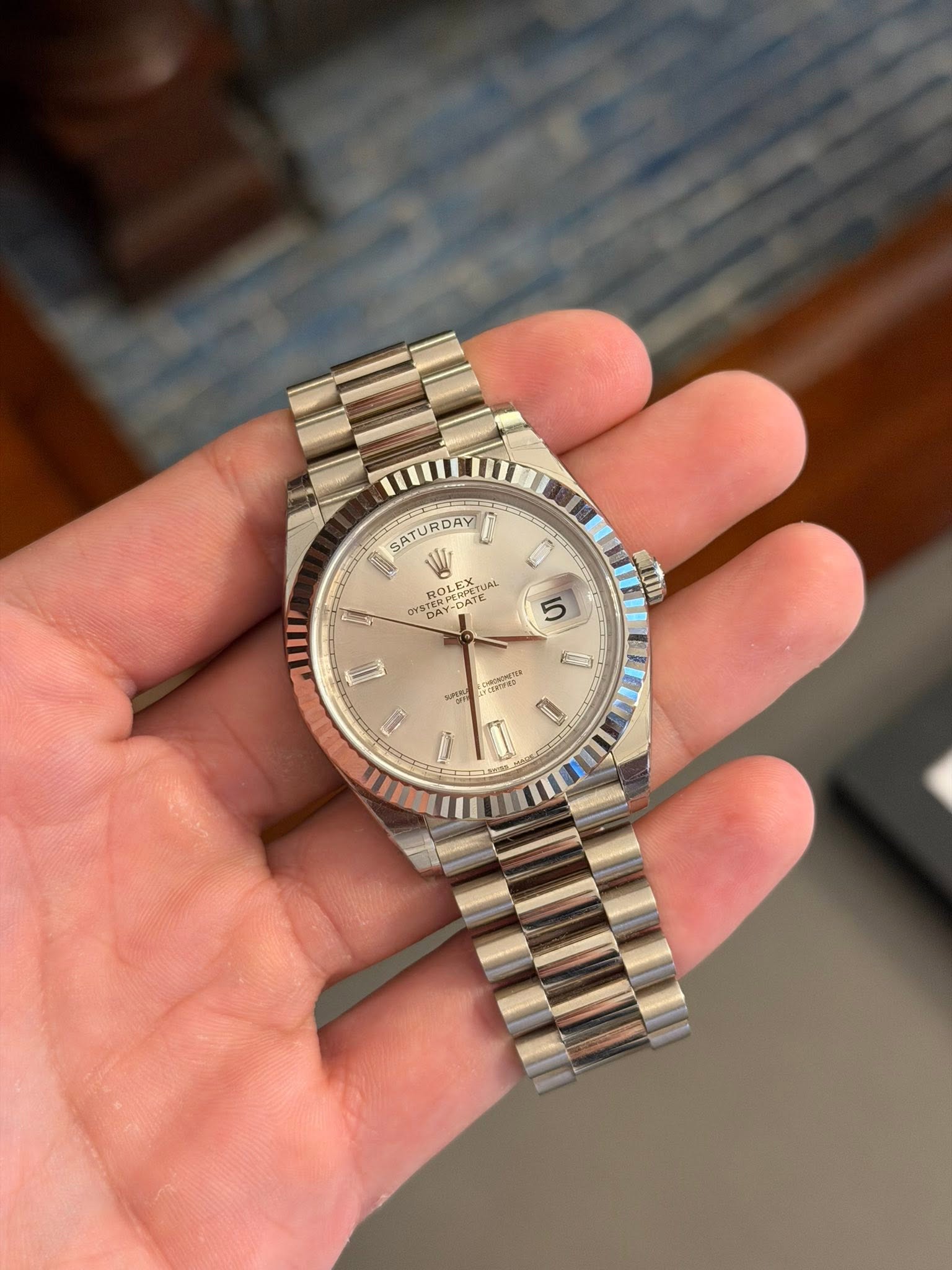 May be an image of wrist watch and text that says 'SATURDAY! SATURDAY 周 .STE展好 S ROLEX PETUAL UAL ROLE תו ን/ 5 D C H - 1/'