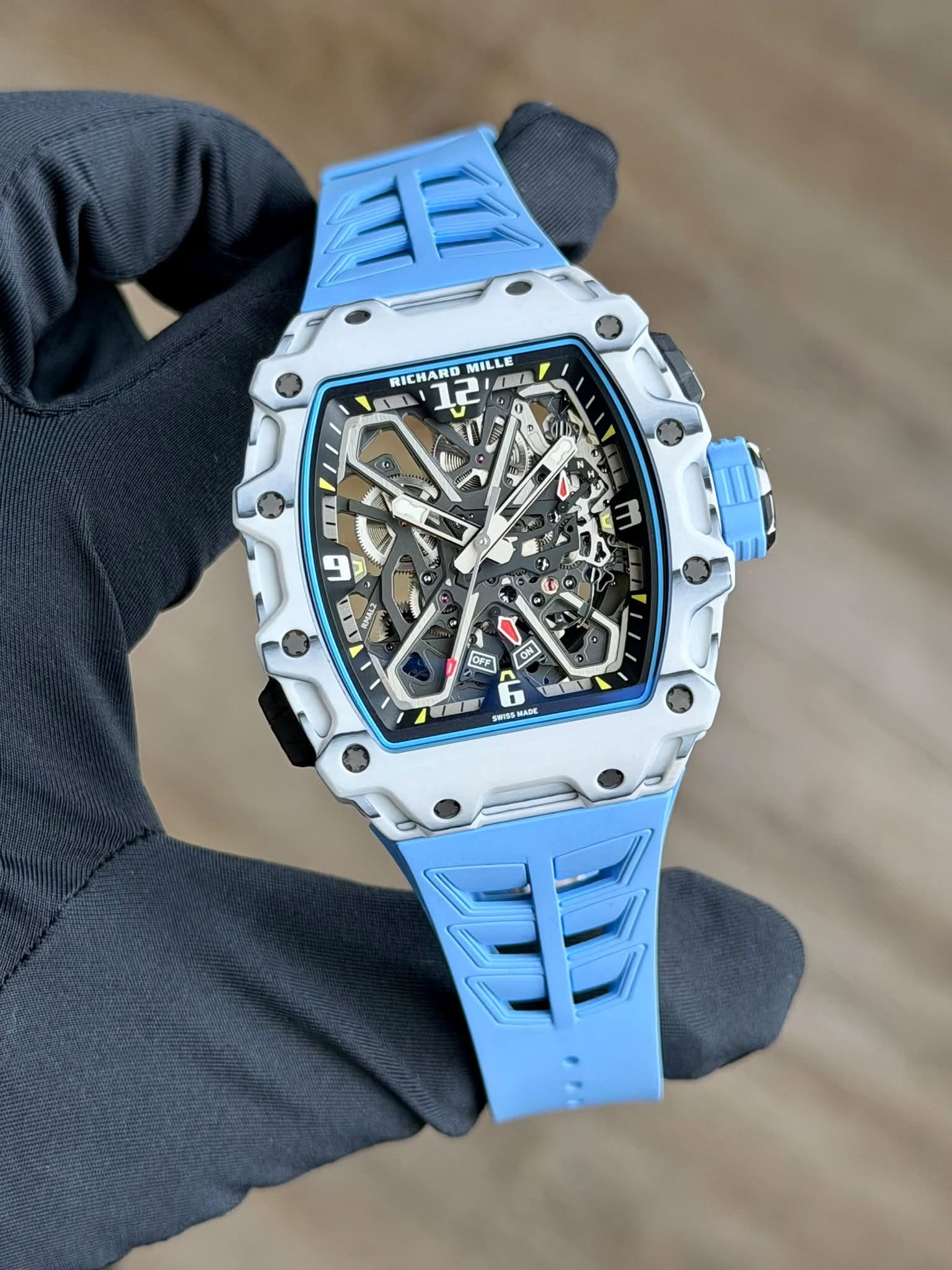 May be an image of wrist watch and text that says '3E RICHARD MILLE 0 2 0 ل NJ + D - Ha CH OFT WW.5&MADE wWns MADE ADE 北 מו'