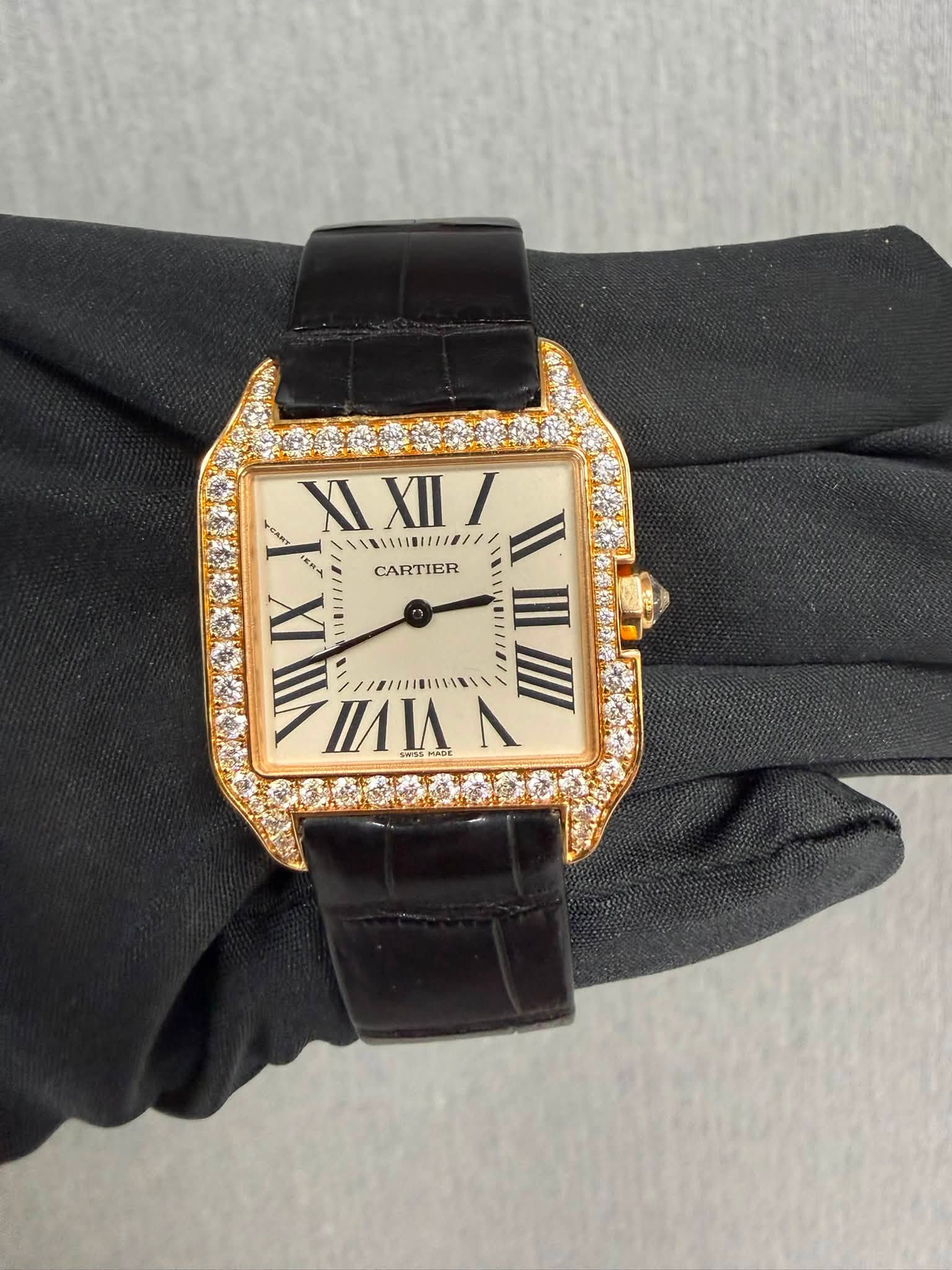May be an image of wrist watch and text that says 'XIXII/ I XI XII ///////////////! CARTIER IX III IIA IIII SOrEMADE nΙ HAIAN ٨ MADE'