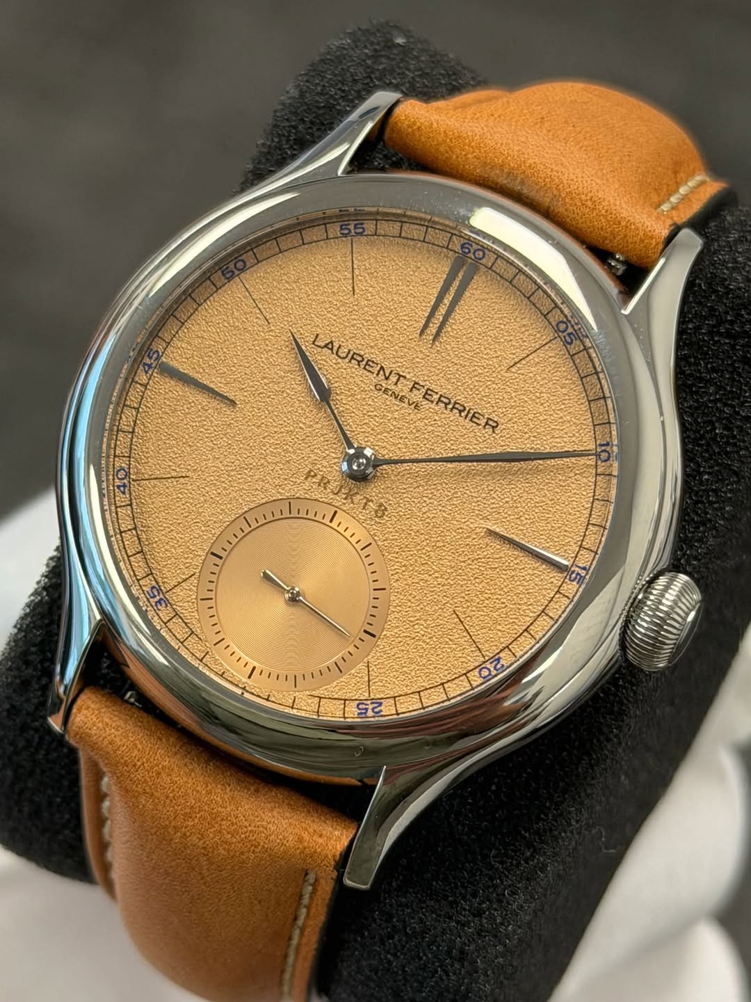 May be an image of wrist watch and text that says 'LAURENT LAURENTFERRIER FERRIER 3U A'