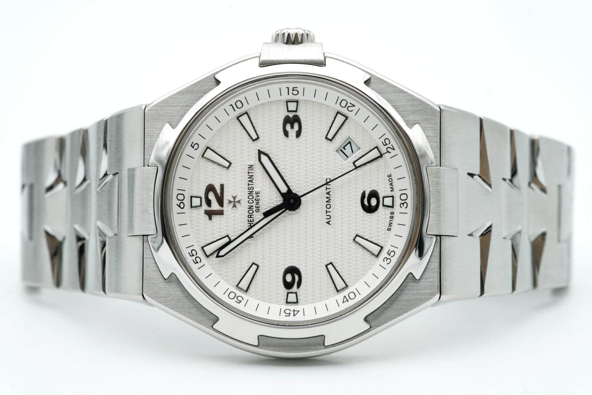 May be an image of wrist watch and text that says 'WWI 10 5 15 ロ VEl I 1221 ကှ ٨ 125 AUTOMATI MADE 301 SWISS ١ ١ I 35 ONSTANTIN 601 N 3AOH3H ENEVE GENEYE ΝOH3H 55 I 50 ق 45 40…