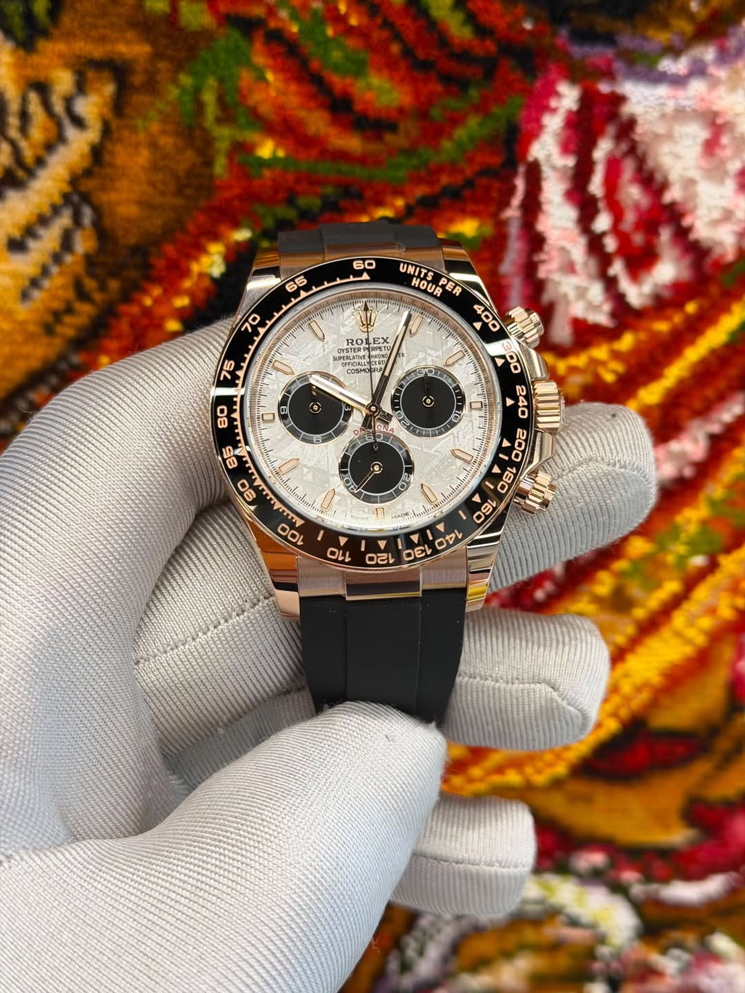 May be an image of wrist watch and text that says '60 65 70 UNITS HOUR ER 40 RO LEX . KaHE CRORHEN 75 C 0 9 Ju O NA 1o 80 85 90 O 0 E 00 240 O 200 ن E 180 Jund 160 ญ 130 4 3 DOL…
