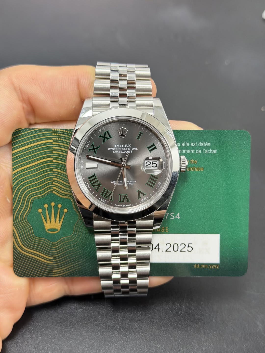 May be an image of wrist watch and text that says '5S I : S0: E ROLE ERPERPETUAI EX ROLEX X oYS YSTERP TERPER ETUAL DATE TEJUS JUS 10 si lle lee est datée sielleestdatée atée…