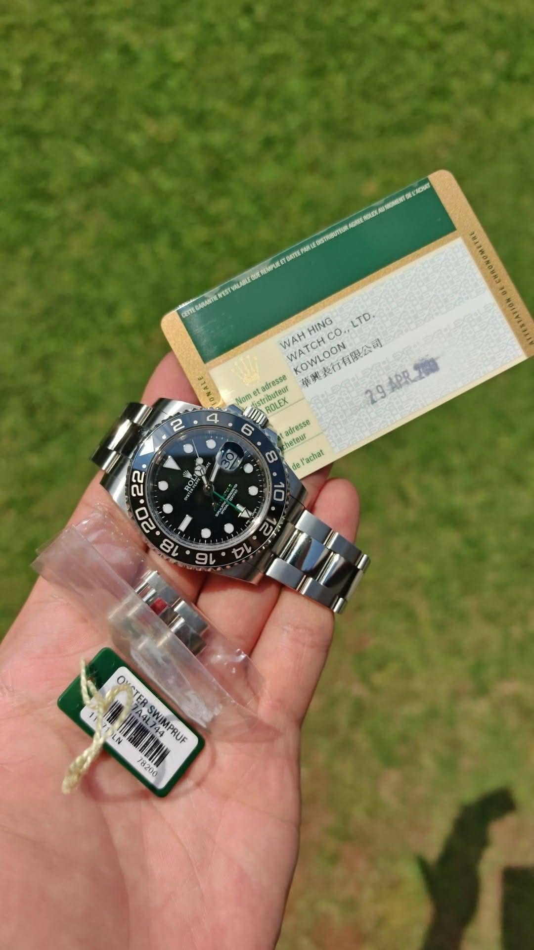 May be an image of digital watch and text that says 'HING TD. WAH WATCHCC WATCHO oAoM D.. CO. KOWLOON KOWLOON 体其表育有限公司 有限公司 Nome ABRLSY m3meйBoT tadresse ROLEX 29 29APR APR 9 01…