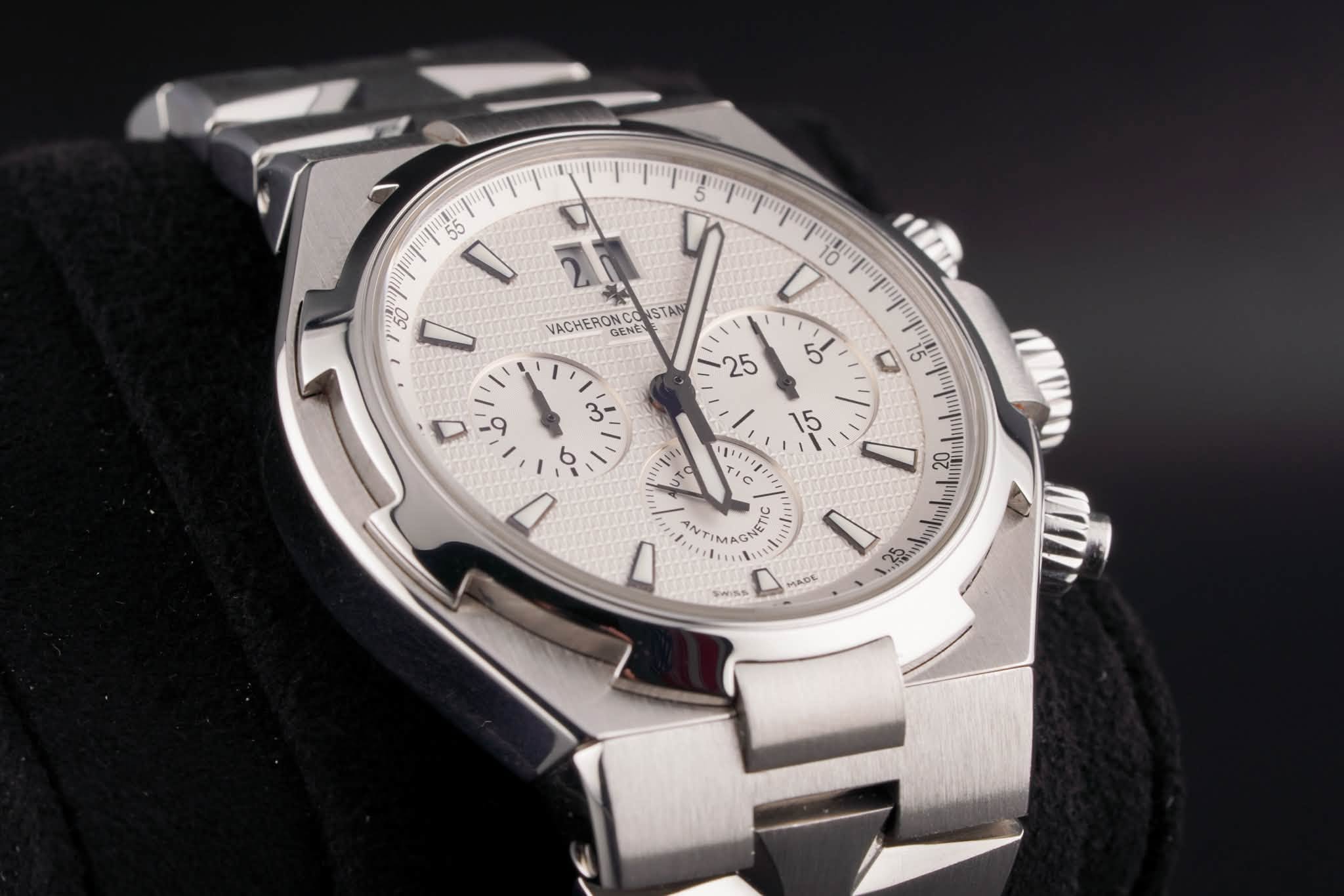 May be an image of wrist watch and text that says 'D pw.y 55 I 50 D VACHERONCO GENE ISTAN nt I ភ" 5 1 I ١١ 0 UTO 20 TIC D PwsA ADE 10% 25'