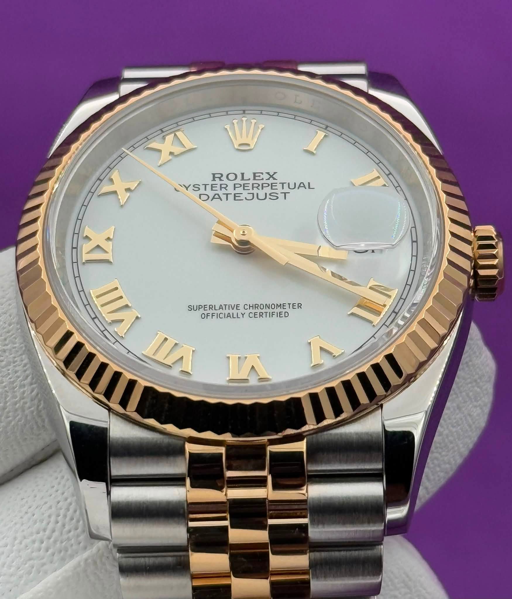 May be an image of wrist watch and text that says 'OLA XI X ROLEX ROLEX EX YSTER PERPE TUAL STERPERPETUAL DATEJUST A VII SUPERLATIVE SUPERLATIVECHRONOMETER LATIVE CHRONOME ER…