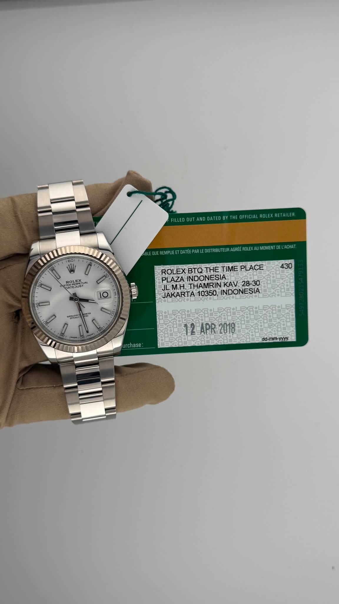 May be an image of wrist watch and text that says 'noлиTa Wicsont বাংলস 10 ROLEXBTOTHETIMEPLACE ROLE BTΩ THE 430 PLAZA PLAZA/THAMRINKAV.28-30 λα INDONESIA: 1拉 JLMH.THAMRINKAV.28-30…
