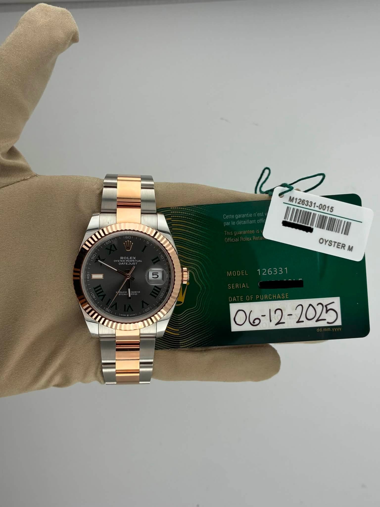 May be an image of wrist watch and text that says 'M12633 M126331- 定OK18 OYSTERM OYSTER '
