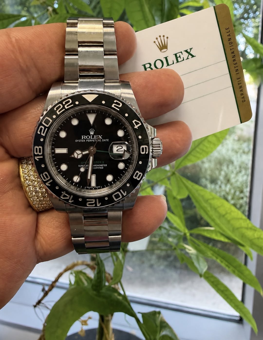 May be an image of wrist watch and text that says 'W ROLEX BI ROL ROLEY OY YS STERPERPETUA DATE Ε '