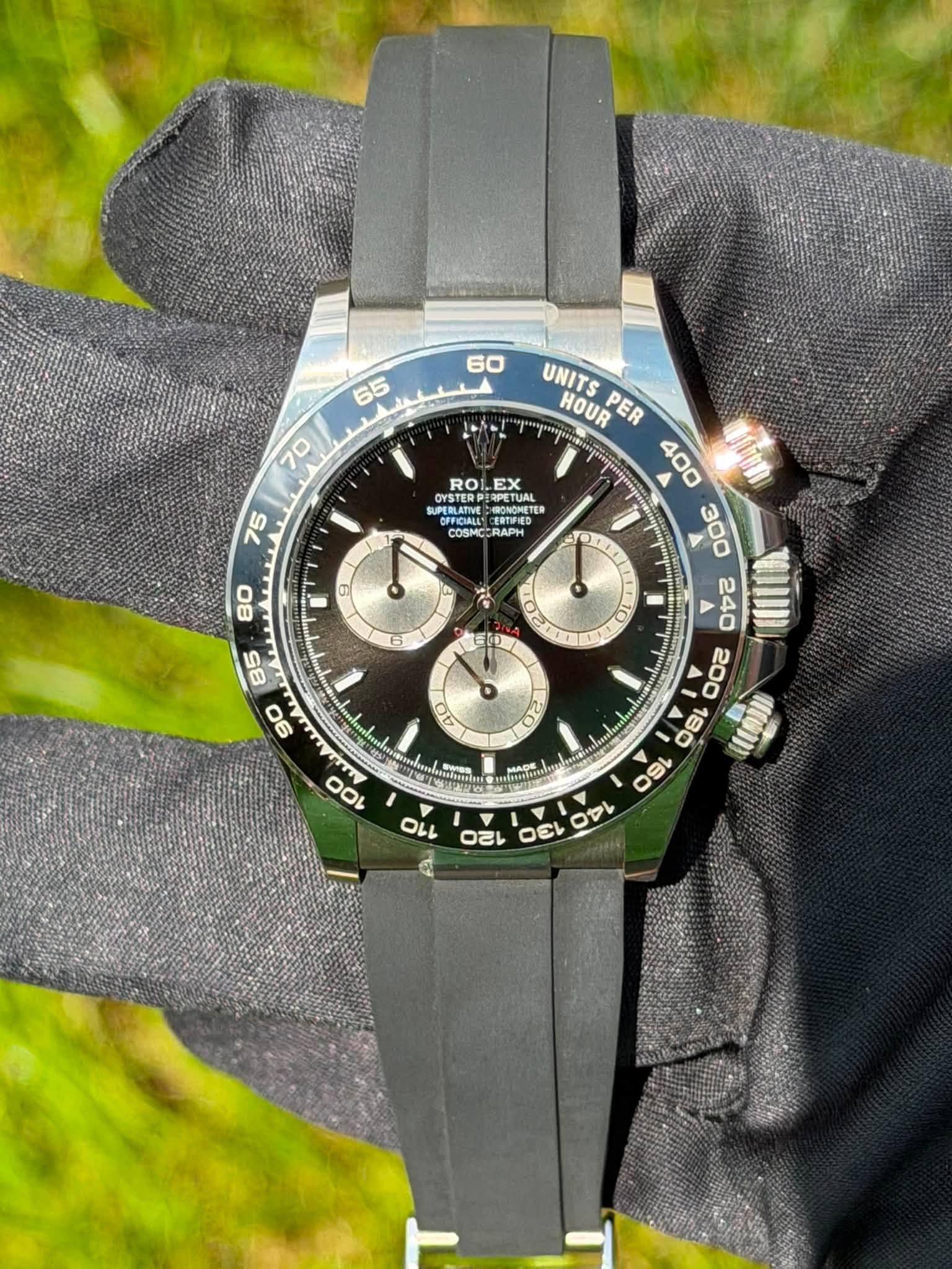 May be an image of wrist watch and text that says '60 66 70 EX ROI SUPERLATIVE 민에에 OYSTER 75 ONORETER きすチぼ多 PONOHETE RAPH COSMC အ O1 80 0 O 85 90 UNITS HOUR PER ው M E A 140 ب AO…