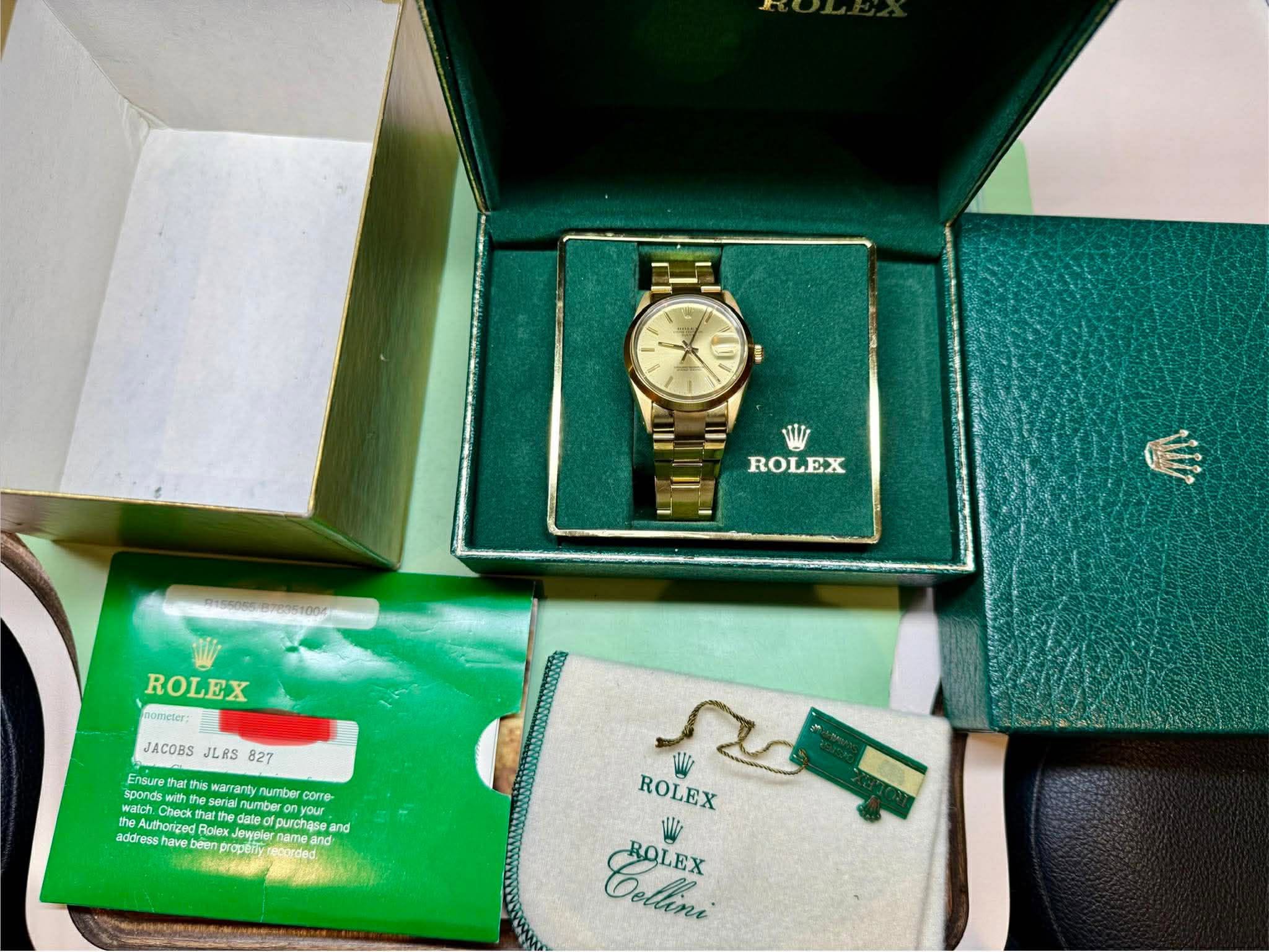 No photo description available.