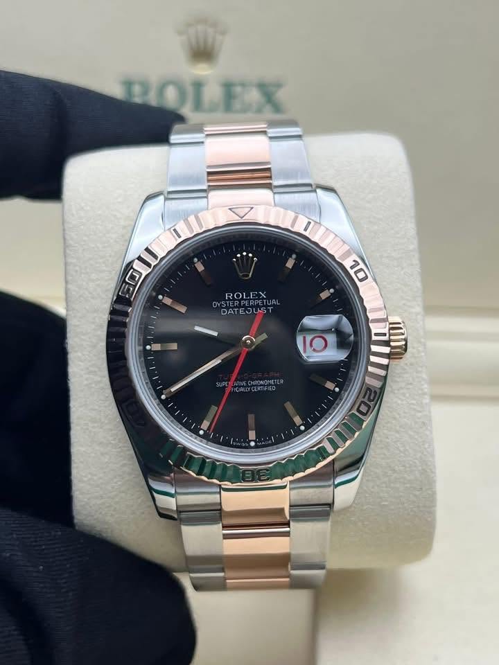No photo description available.