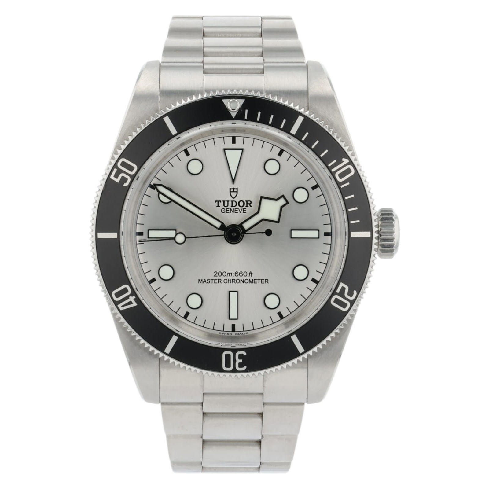 May be an image of wrist watch and text that says '50 O 円 TUDOR GENEV O O 10 O 200m 660л MASTER CHRONOMETER MASTERCHRONOMETER RONO ER O I O 20 40 30'