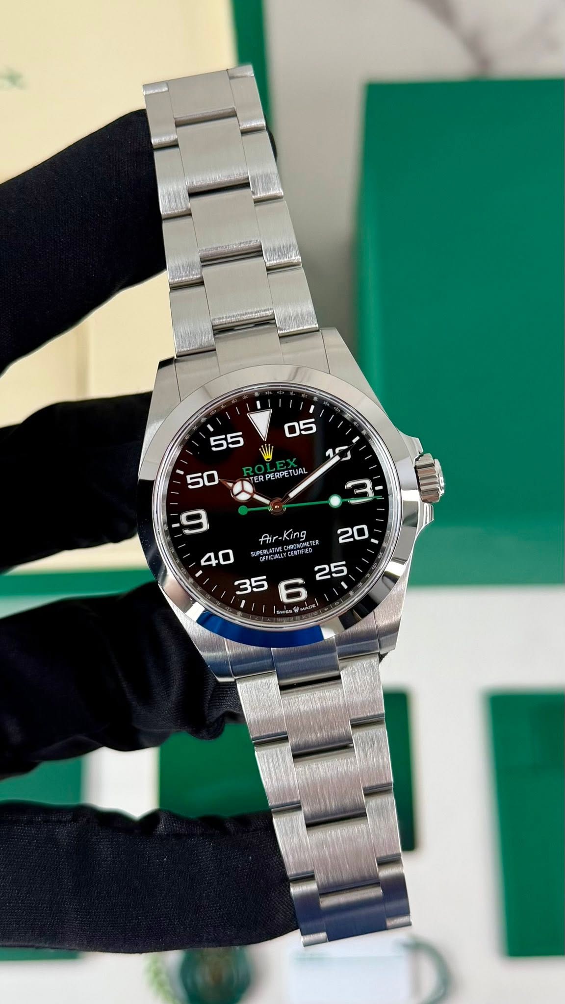 May be an image of wrist watch and text that says '55 05 1 PERPETU 오주예 TUAL 3 I Air Air-king King মহর '