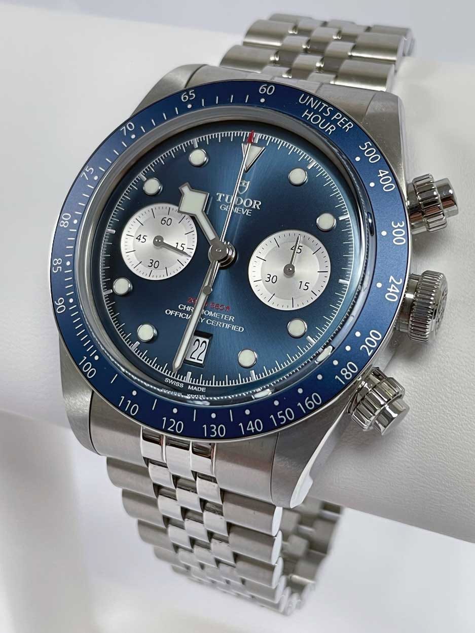 May be an image of wrist watch and text that says ' UNITS HOUR UNITSPER PER ሞማማ 500 400 اذا 80 y y TUDOR GH NEVE - ' 30 H إ١ CHR OFFICI 1 OME CERTIFIED TER 240 000 duslude ွေ…