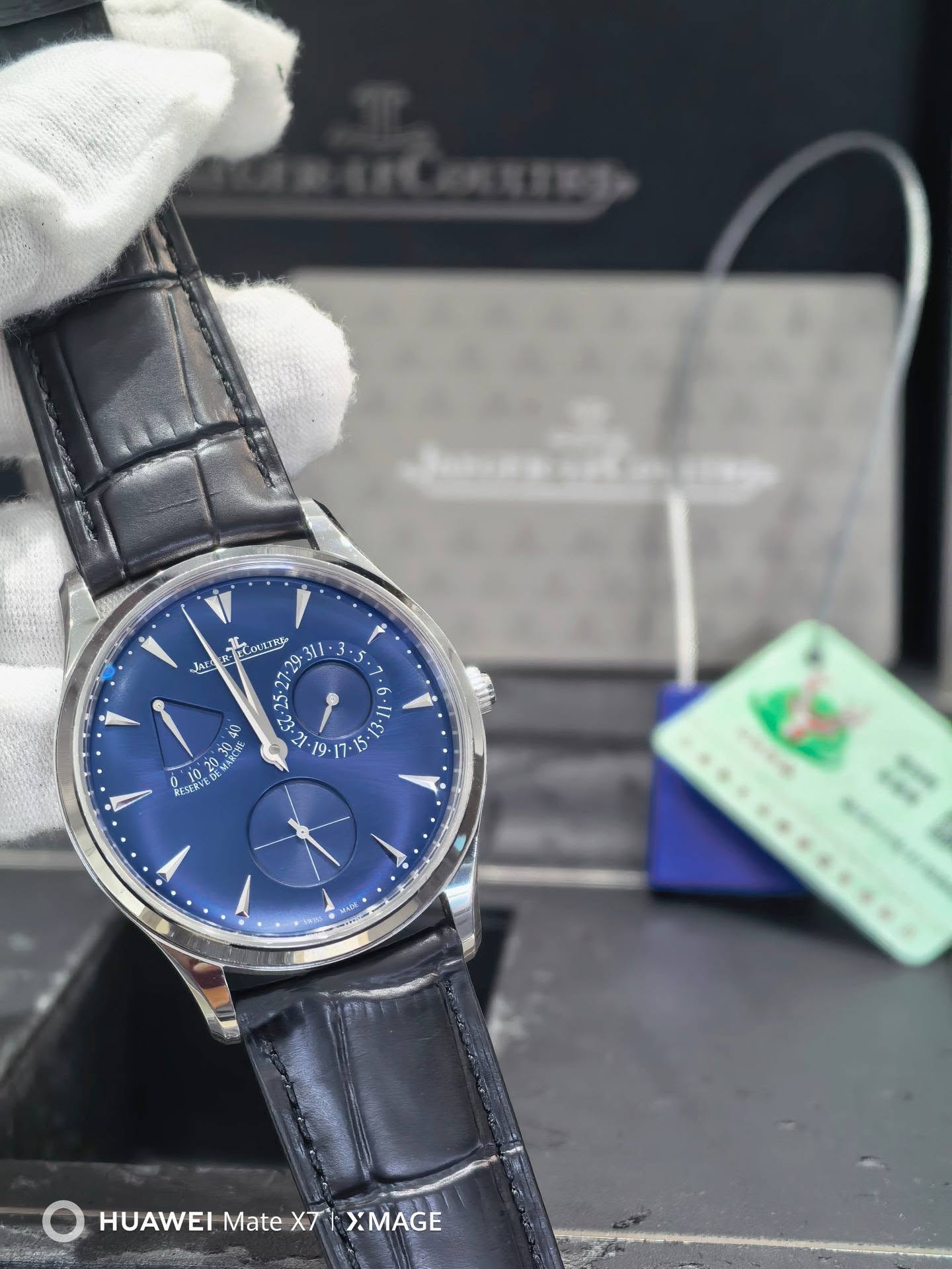 May be an image of wrist watch and text that says 'Jae I R ECοoo" 311 3. 7 و خع 3.11 Il بر 3. 40 APCH ក្ じ南 & HUAWEI Mate HUAWEMateXT1XMAGE XT1 XMAGE'