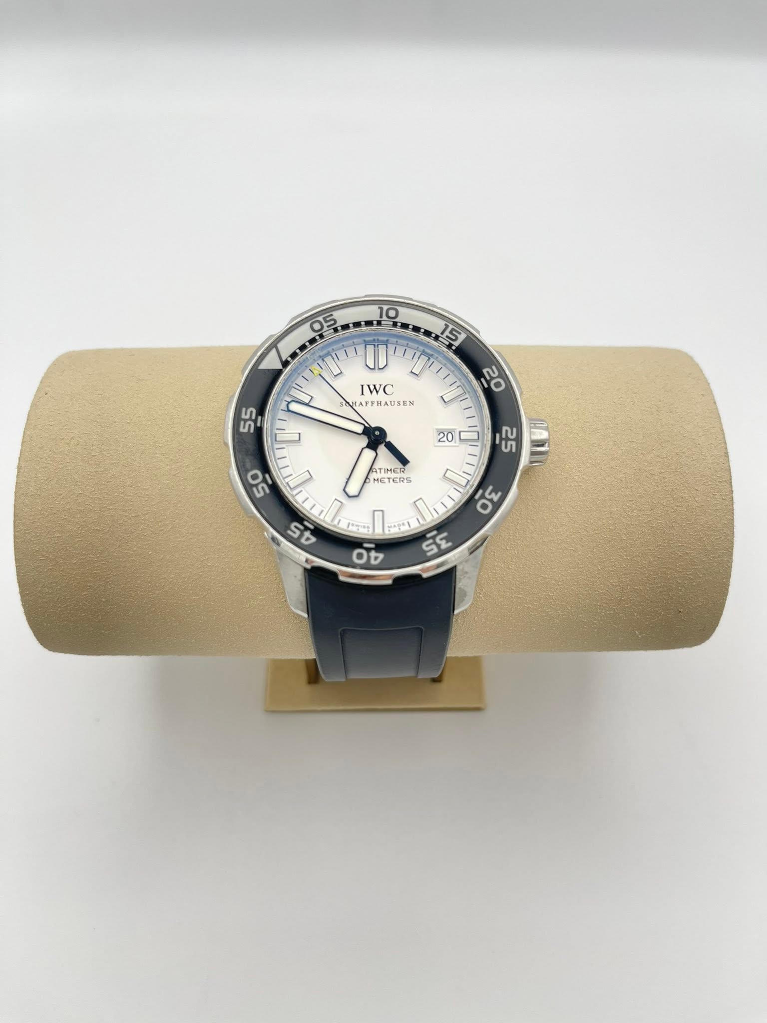 May be an image of wrist watch and text that says '10 05 15 W שאי LWC 20 YRAUSEN WSEN ИAER 20 口 25 METERS 55 יון D' 50 D U' 45 お 40 30 35'