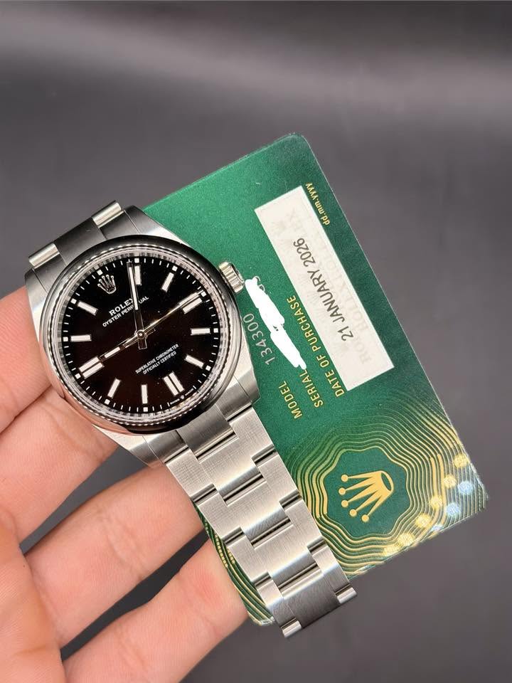 May be an image of digital watch and text that says 'I ROLE PER PEDP DEDO ROLE عمهال RPE OYST 2 dd.mm.yyv dd.mm 2026 JANUARY 134300 PURCHASE 21 OF MODEL SERIAL DATE I'