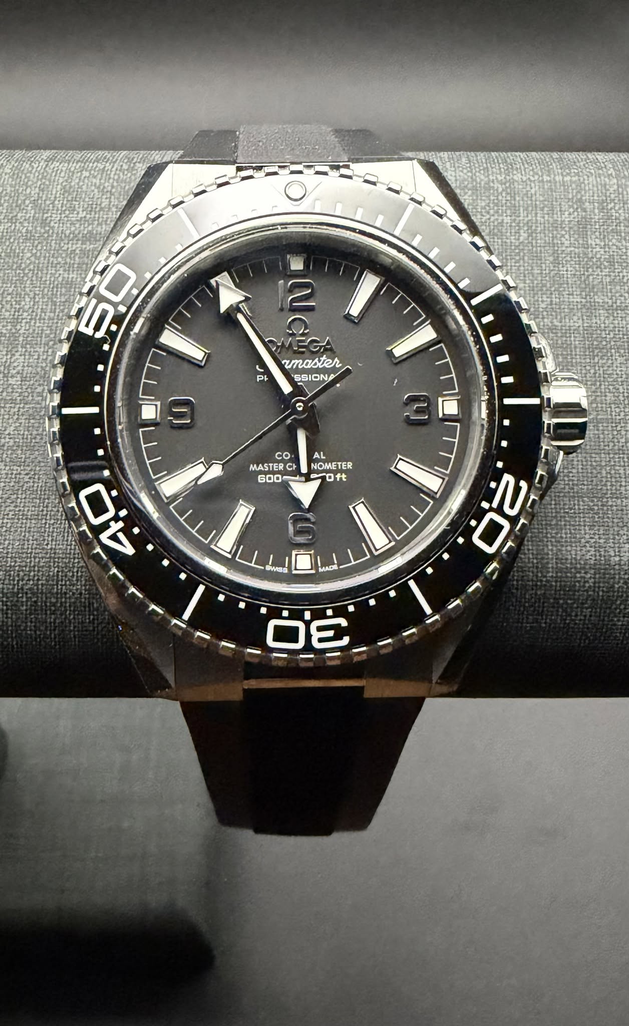 May be an image of wrist watch and text that says '2 uaster PF ESION ION 50 I' ه ህ MASTER G0O NOMETER خذ 20 ١ WEsD اصمد プE عب'