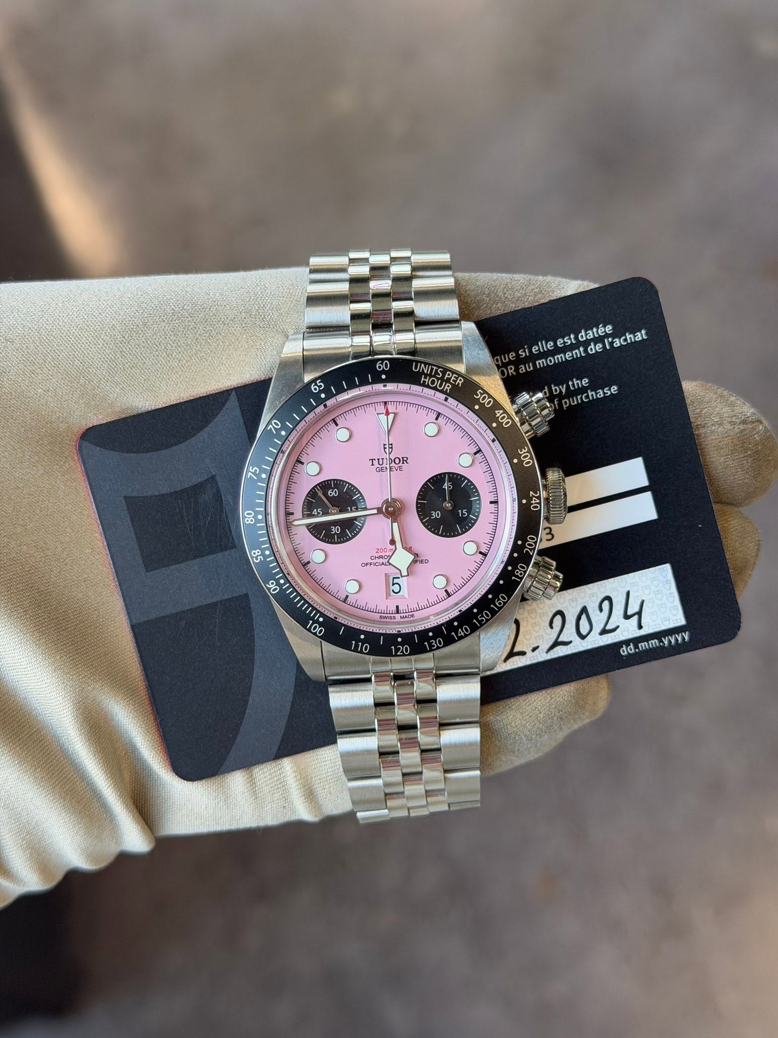 May be an image of wrist watch and text that says '60 65 70 datée l'achat elle est UNITSPER HOUR 500 moment moment amoment.del'achat de ythe urchase TUOR עץ OR 80 80 피판 60 45 30…